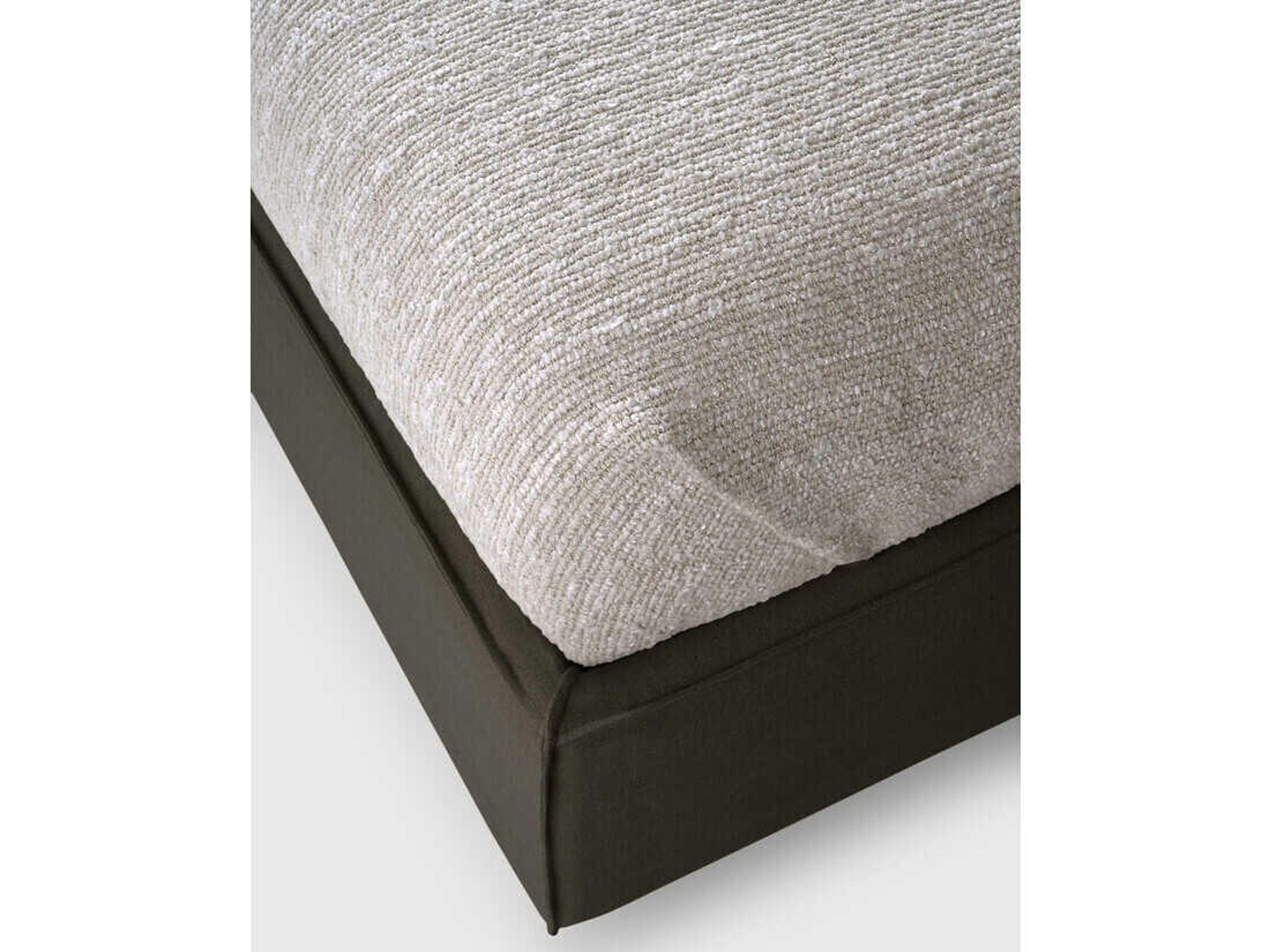 Ethnicraft Revive Grey Bed