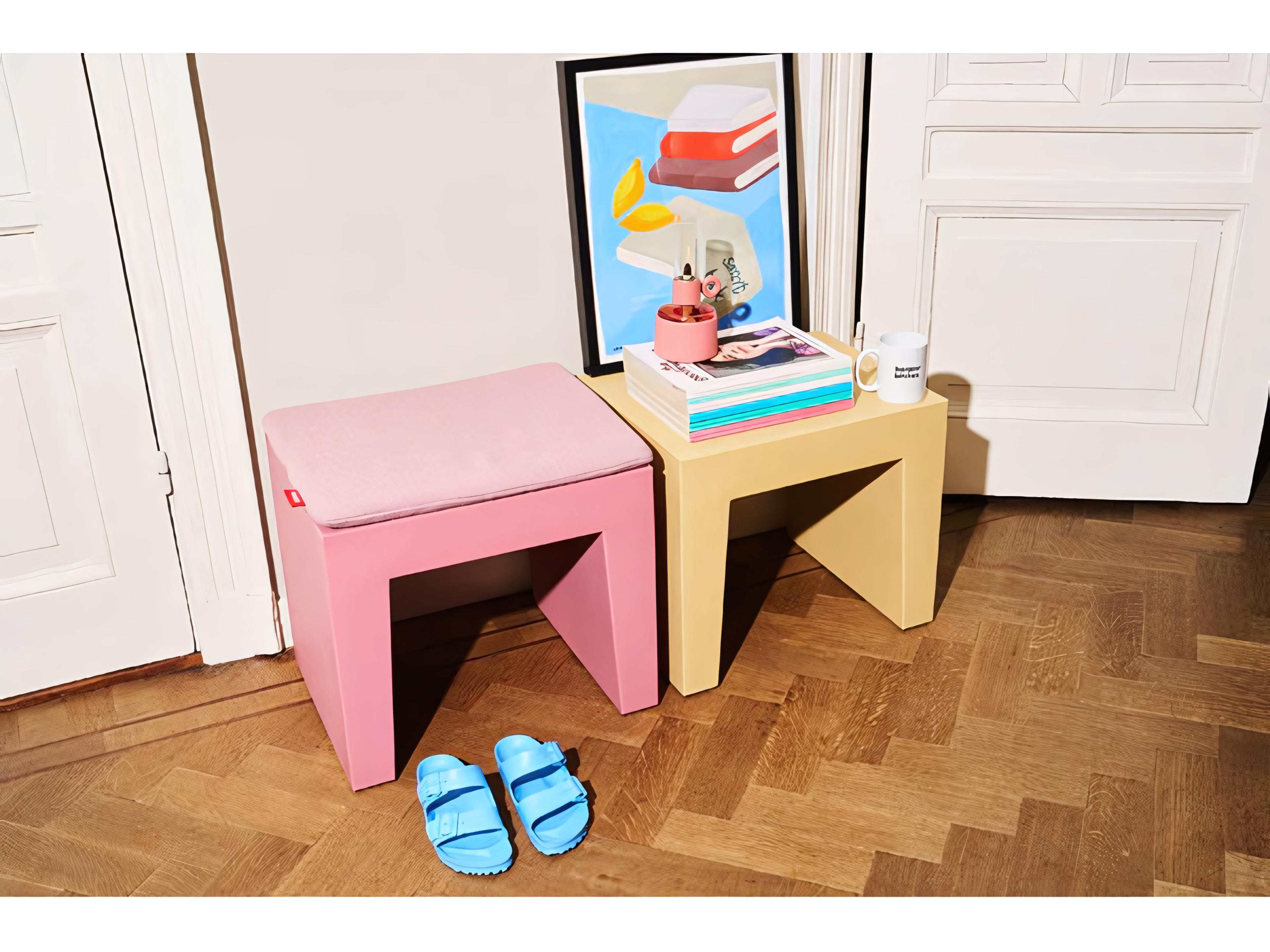 Fatboy Outdoor Concrete Seat in Spark