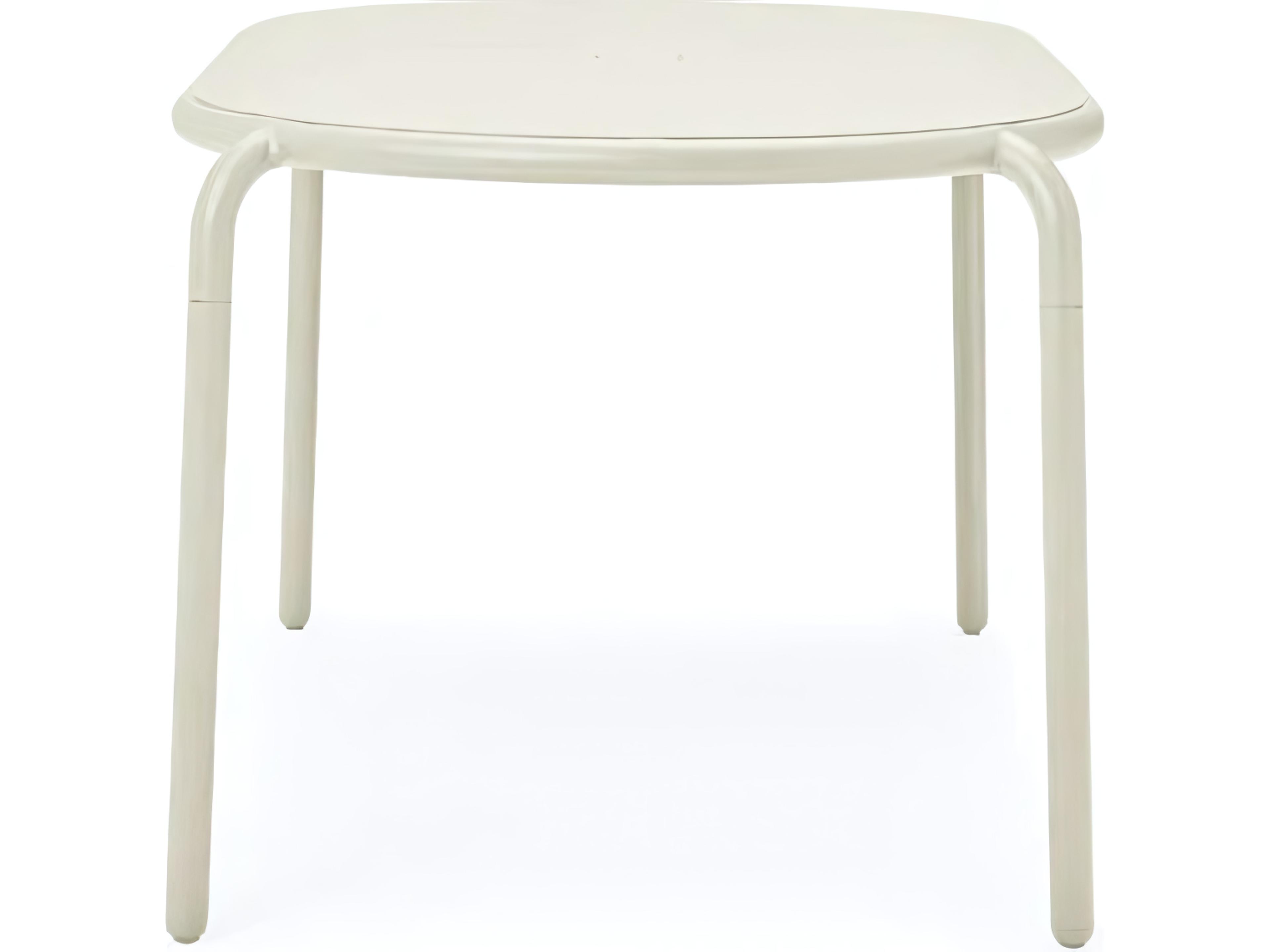 Fatboy Outdoor Toni Tavolo 63"W x 35 Oval Dining Table in Desert