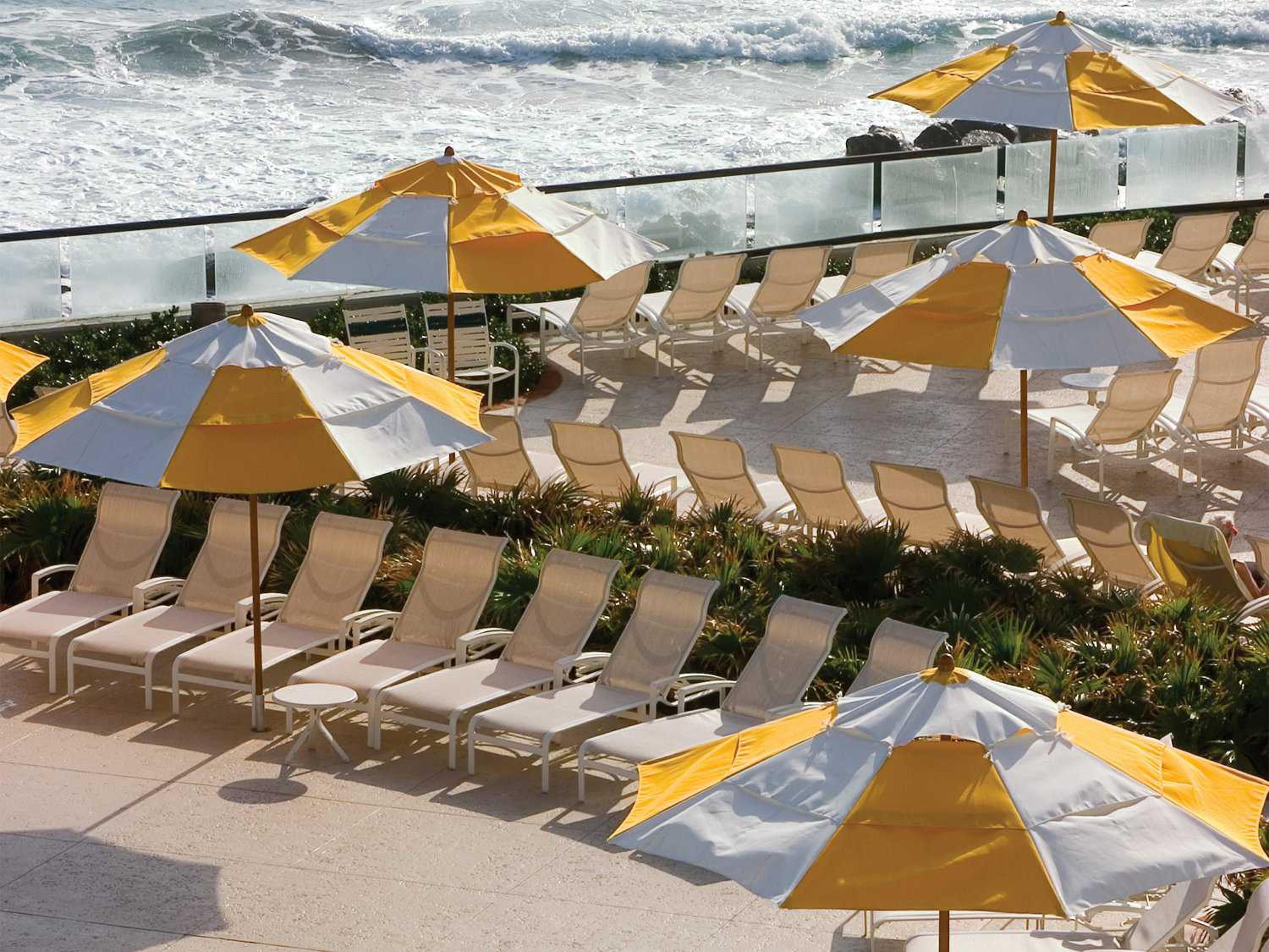 Fiberbuilt Augusta Fiber Teak 11 Foot Octagon Pulley Wood Outdoor Umbrella