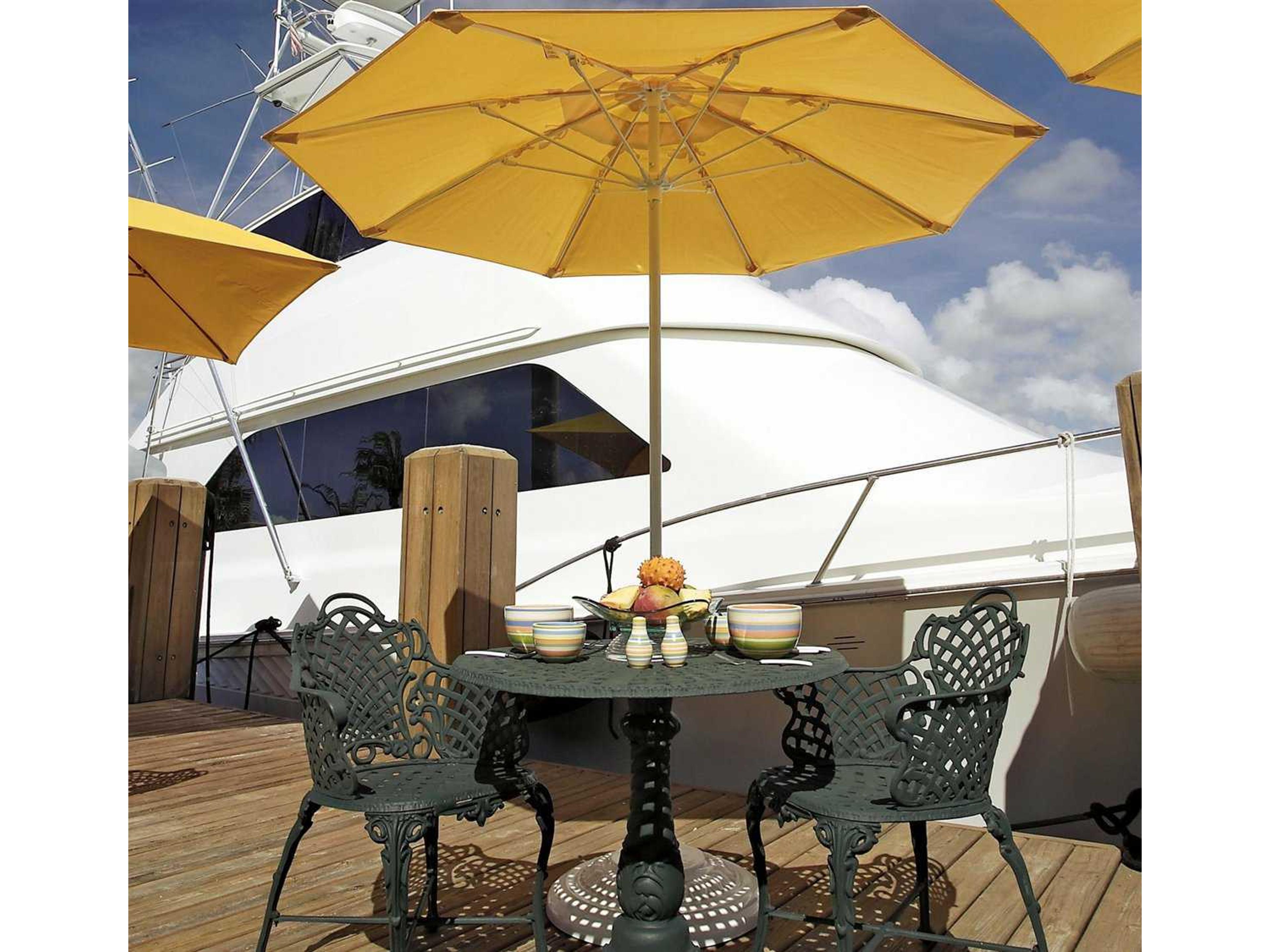 Fiberbuilt Lucaya 11 Foot Octagon Pulley Aluminum Outdoor Umbrella