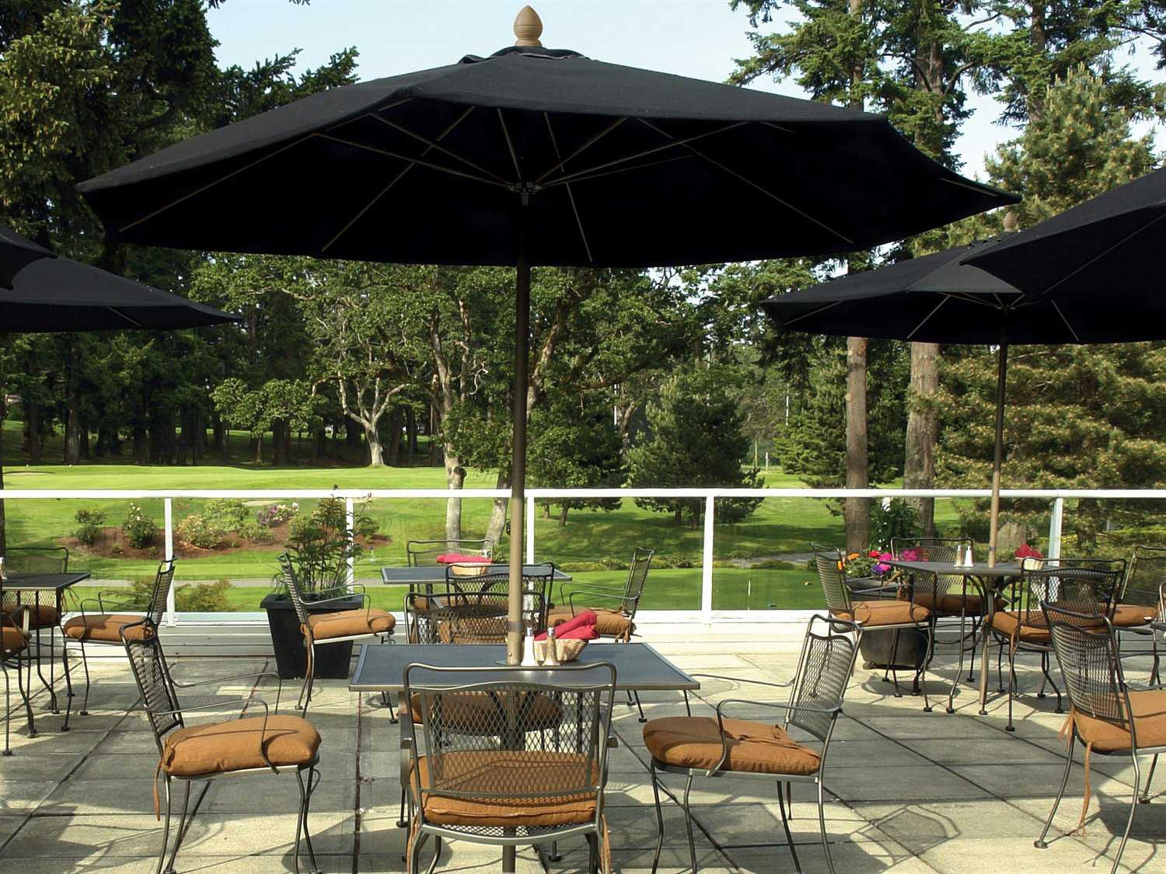 Fiberbuilt Market Pulley 11 Foot Octagon Aluminum Outdoor Umbrella