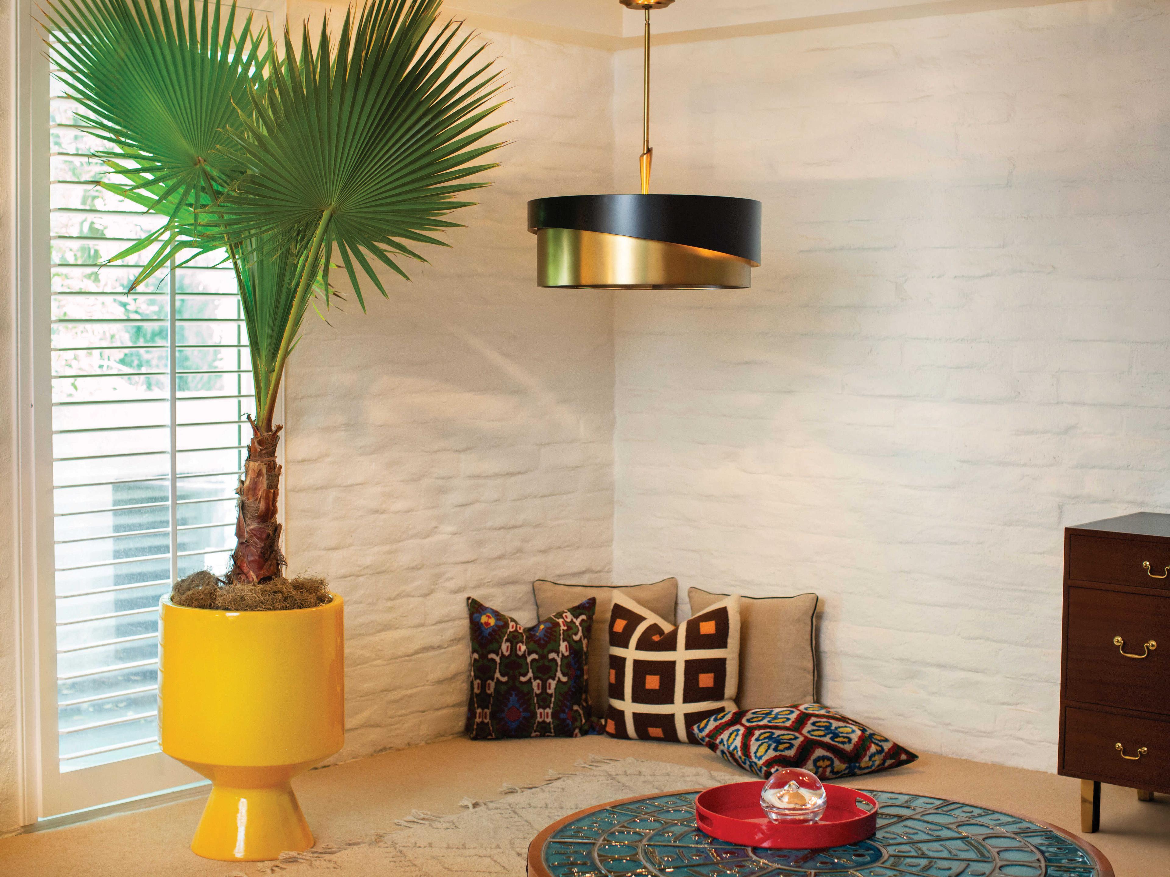 Fredrick Ramond Gigi 5-Light Heritage Brass Round Pendant