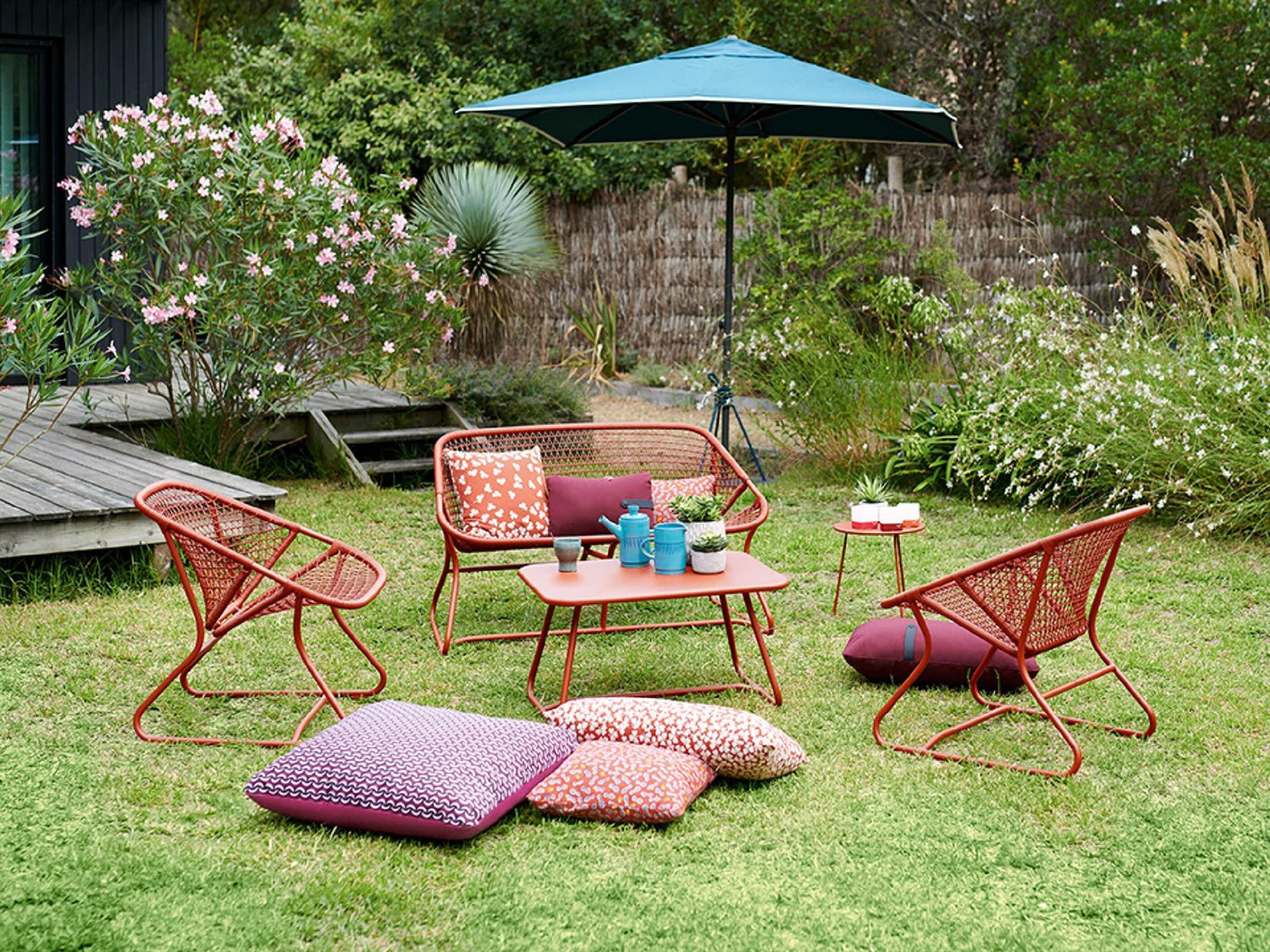 Fermob Sixties Aluminum Polypropylene Lounge Chair