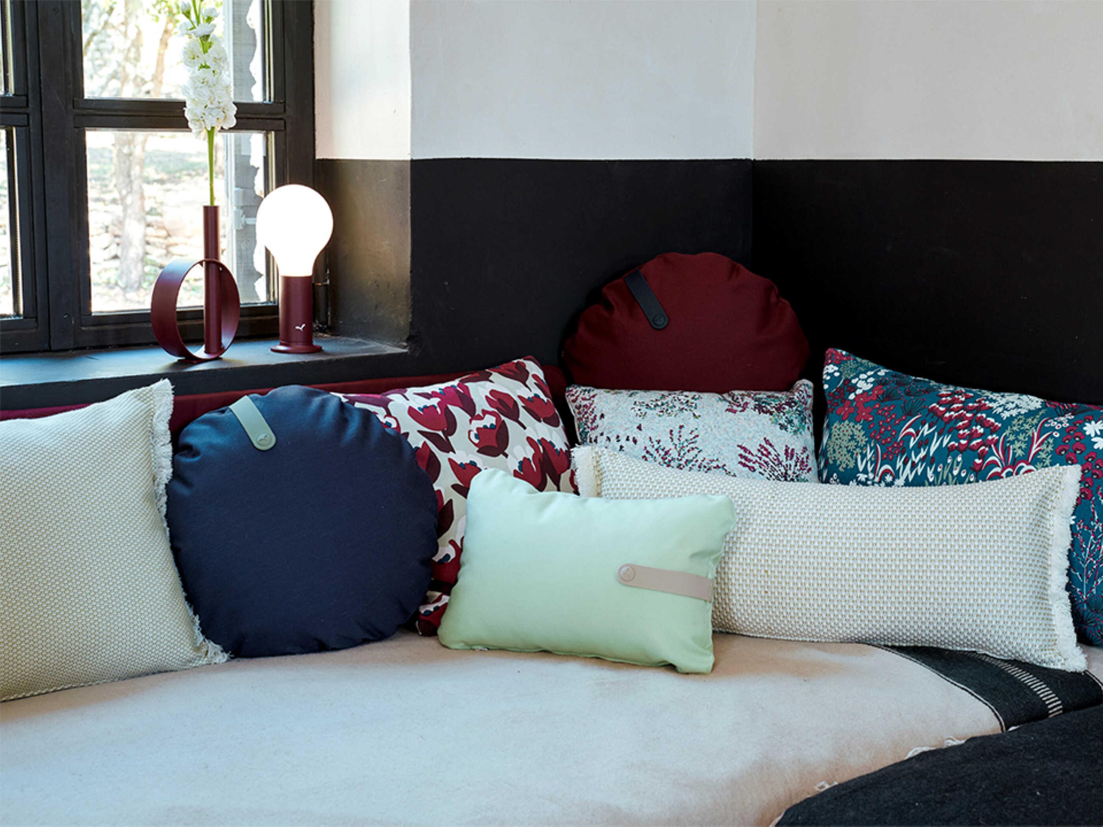 Fermob Aplo Black Cherry Magnetic Base