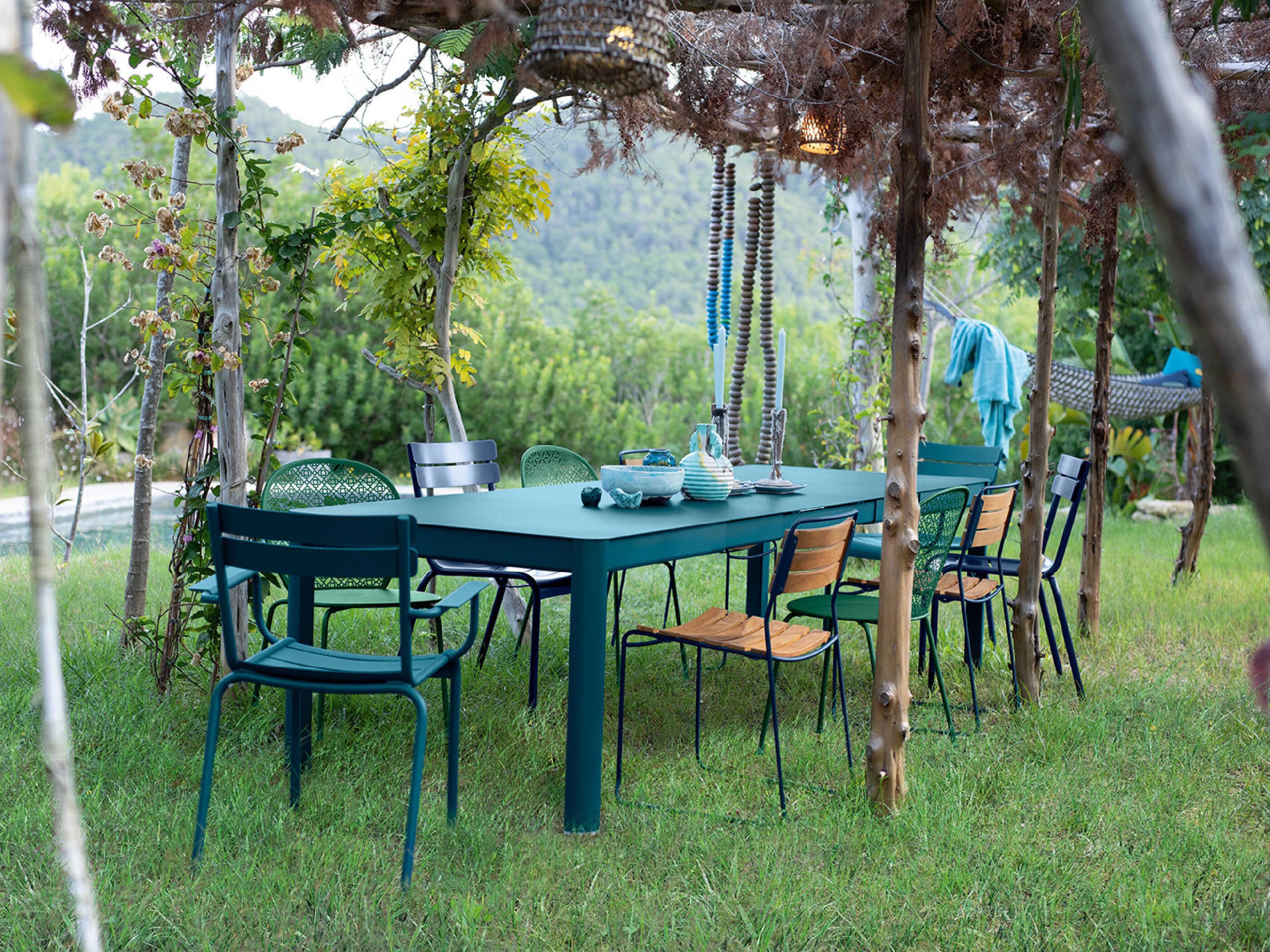 Ribambelle Aluminum Dining Set