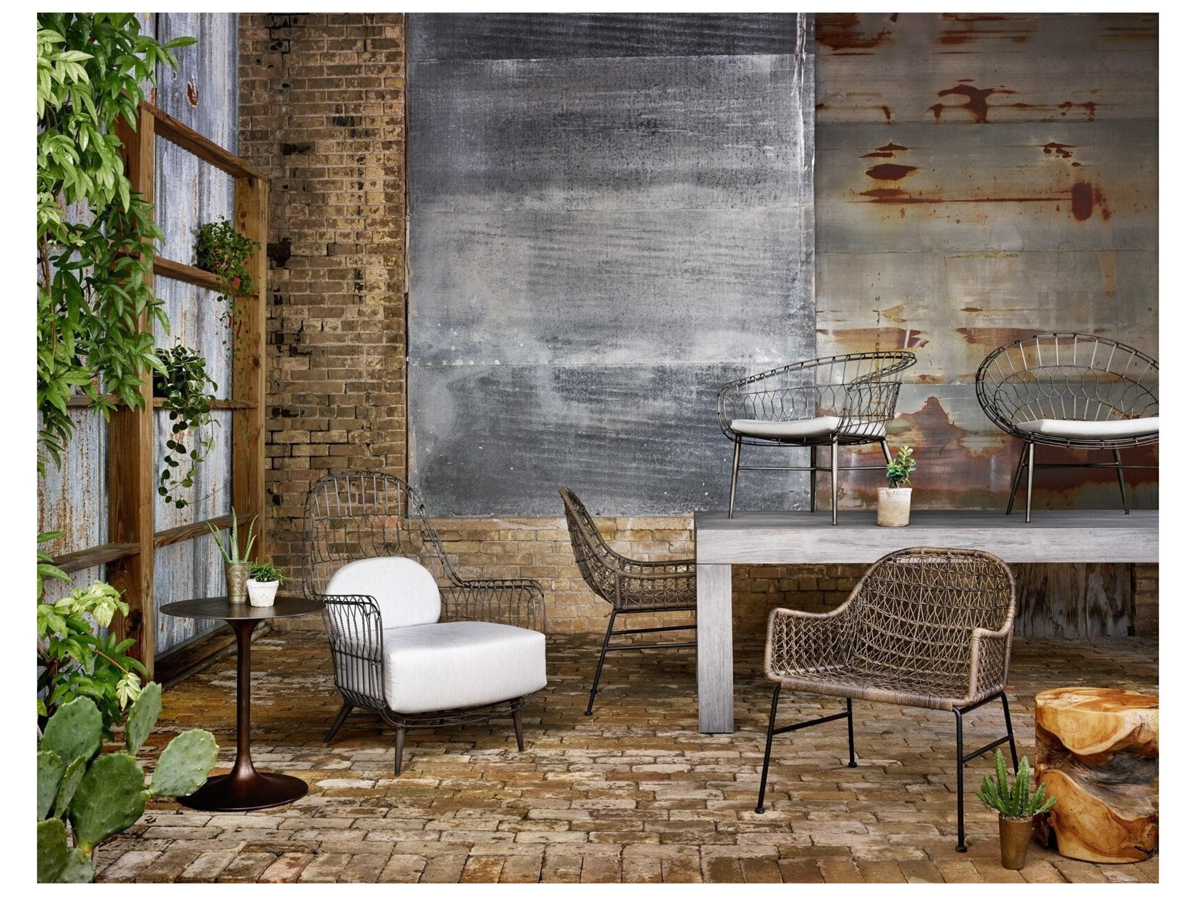 Luxecor Globetrotter Outdoor Antique Rust Round End Table