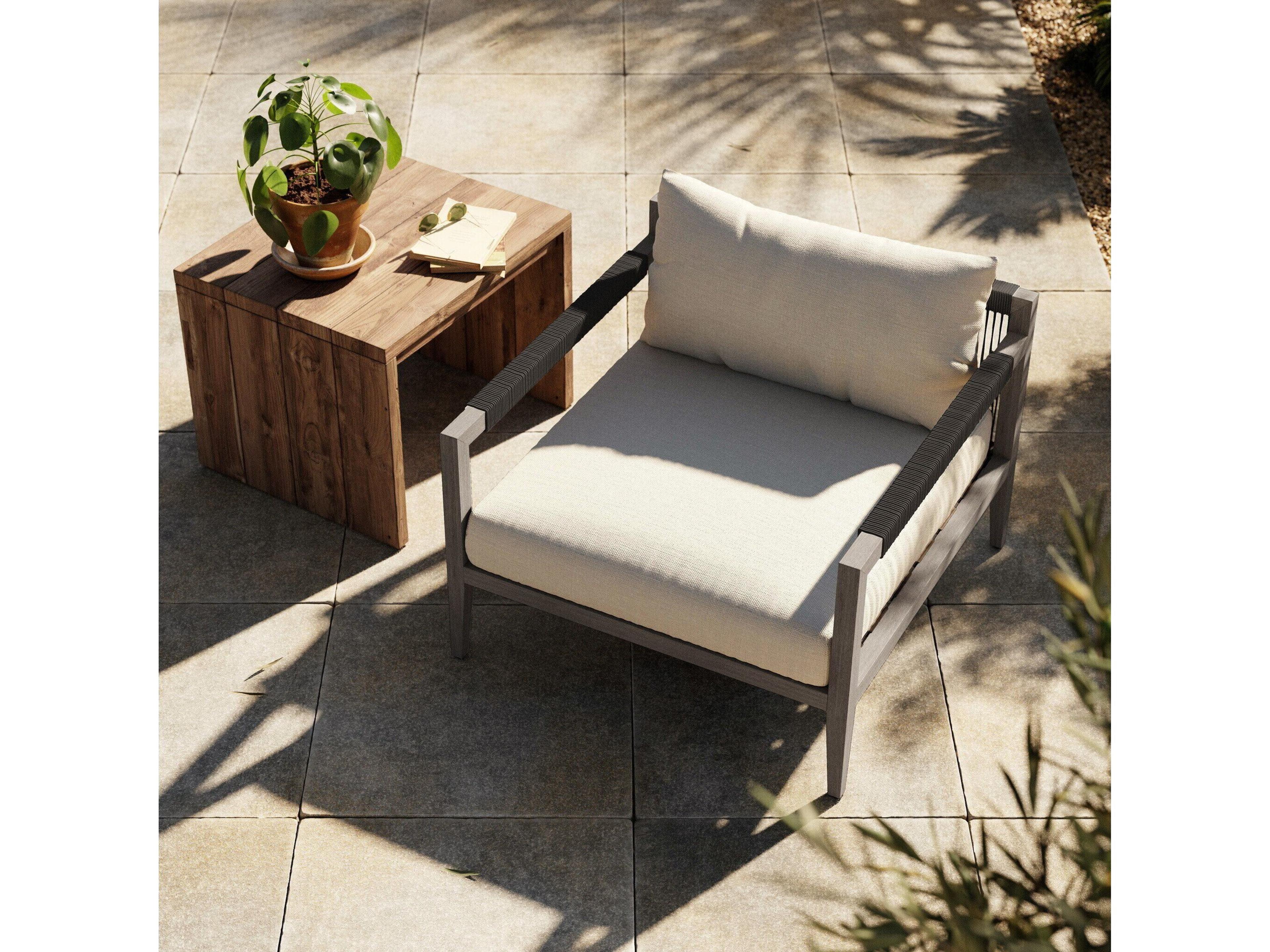 Luxecor Globetrotter Outdoor Weathered Grey Teak / Dark Rope Lounge Chair with Natural Ivory Cushion