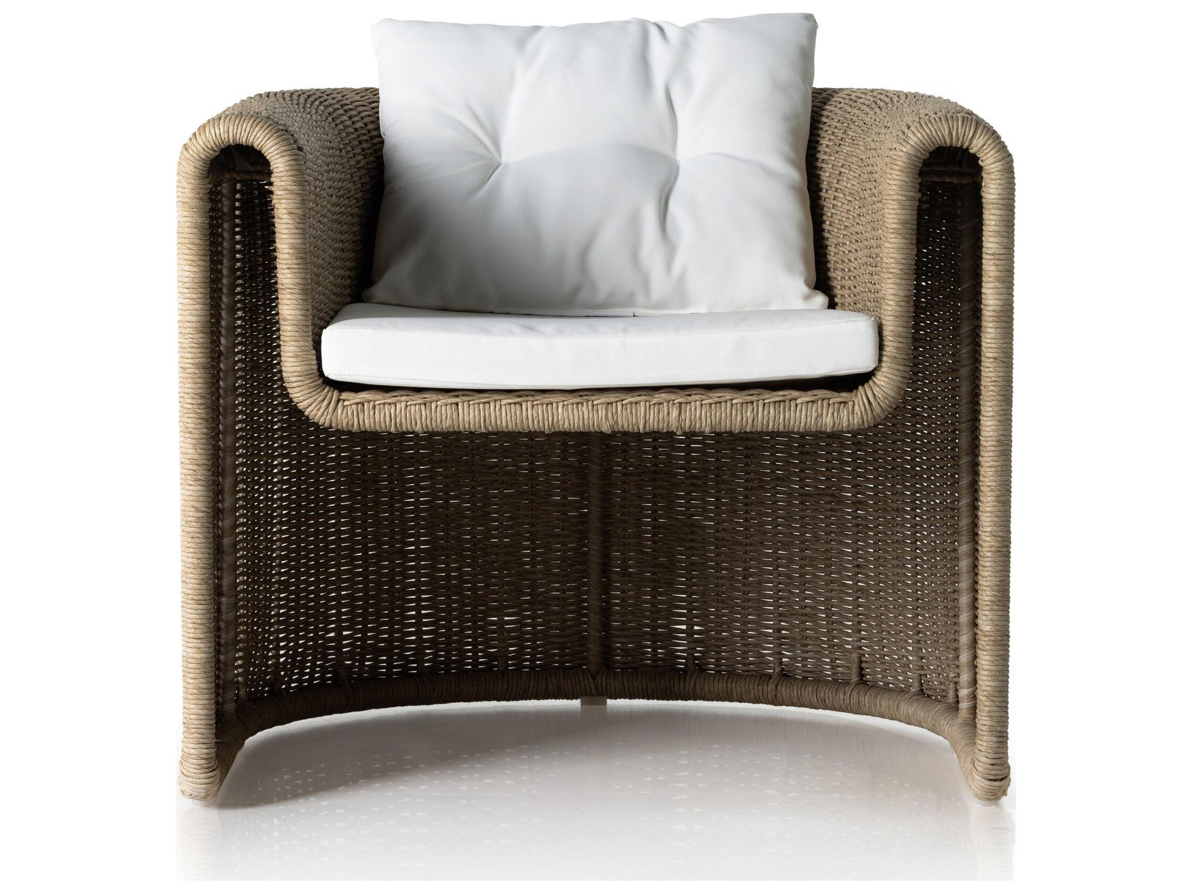 Luxecor Globetrotter Outdoor Vintage White Lounge Chair with Stinson Cushion