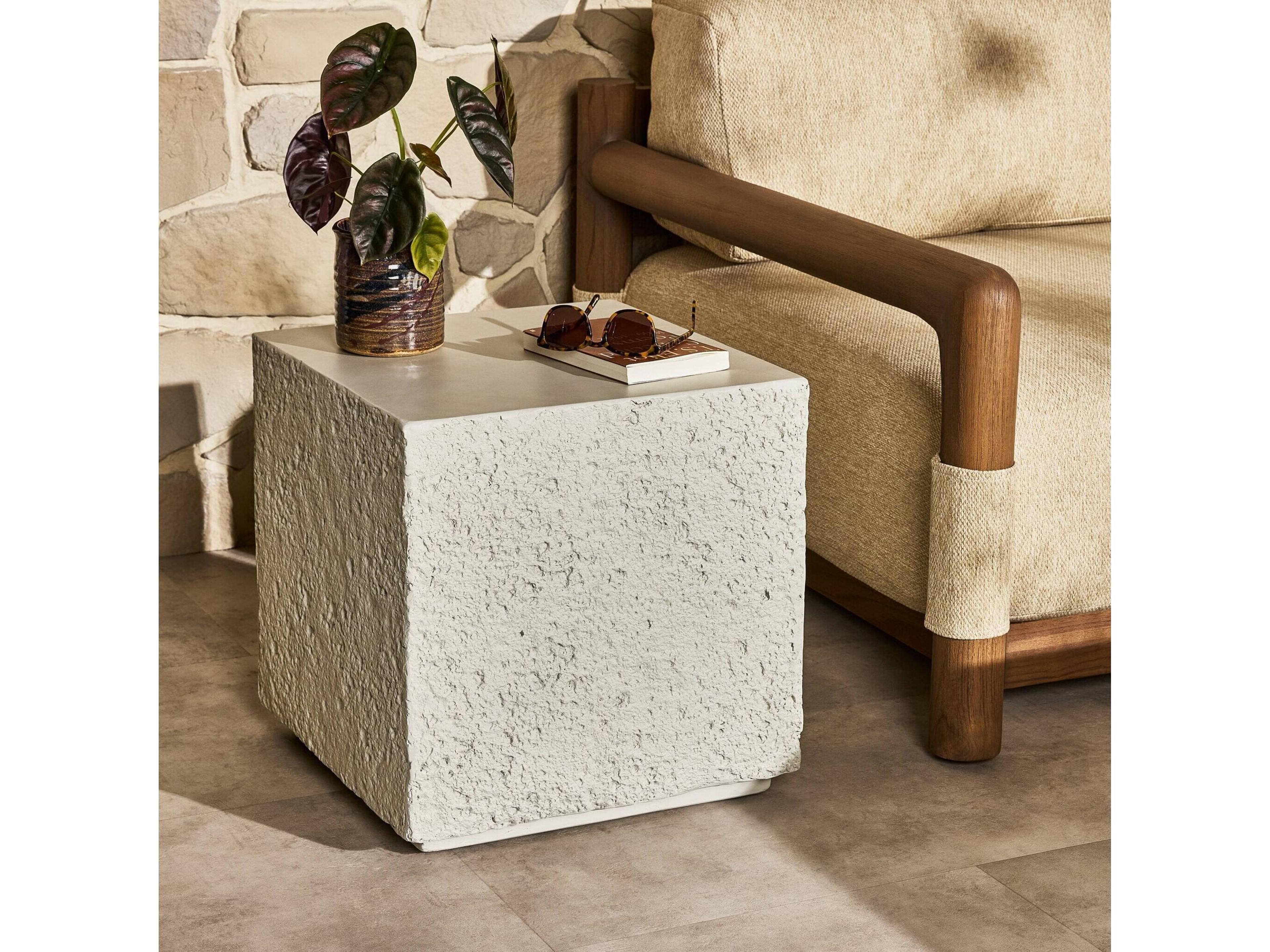 Luxecor Globetrotter Outdoor Blanc White / Matte Concrete Square End Table