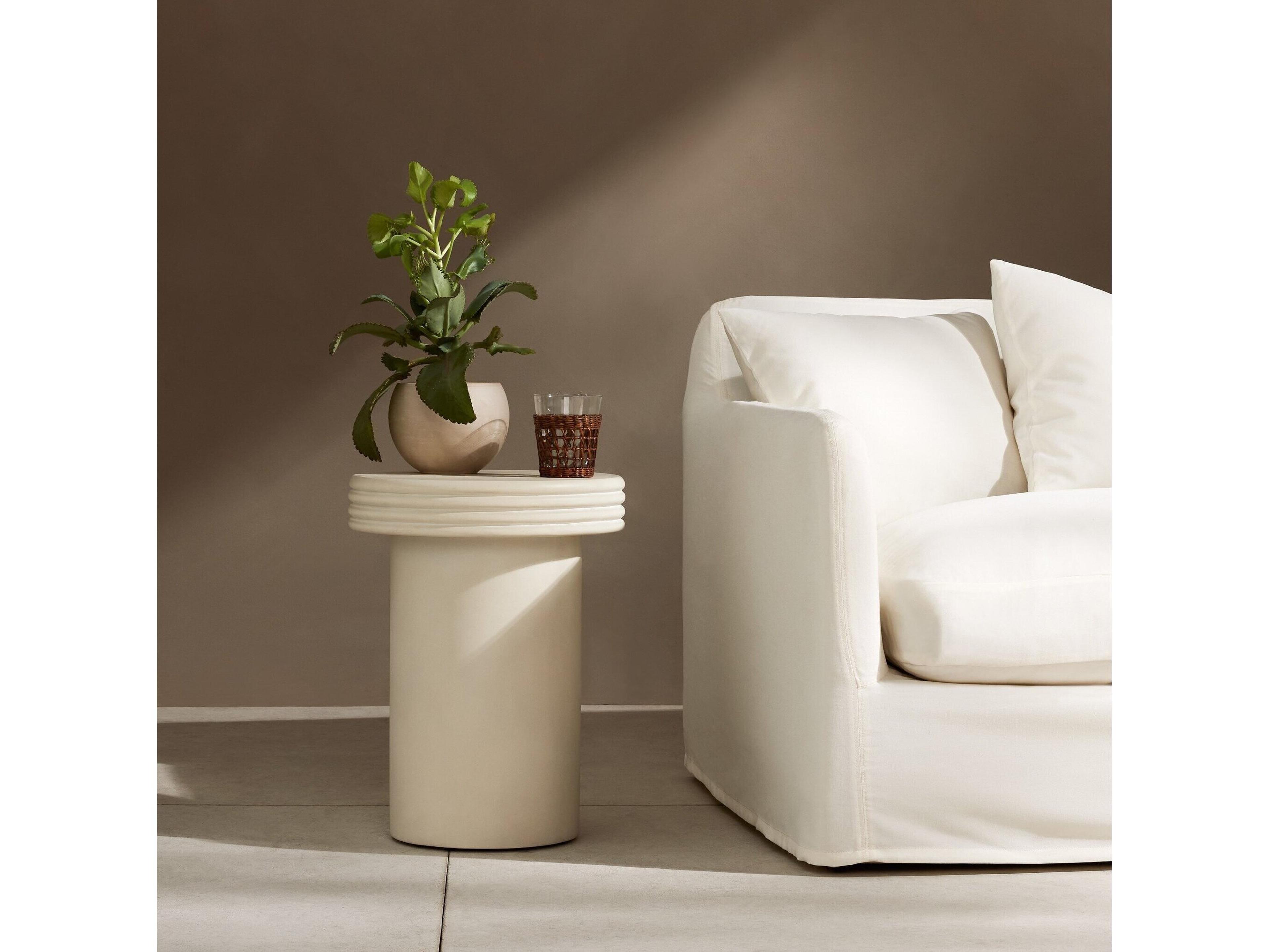 Globetrotter Outdoor White Concrete Round End Table