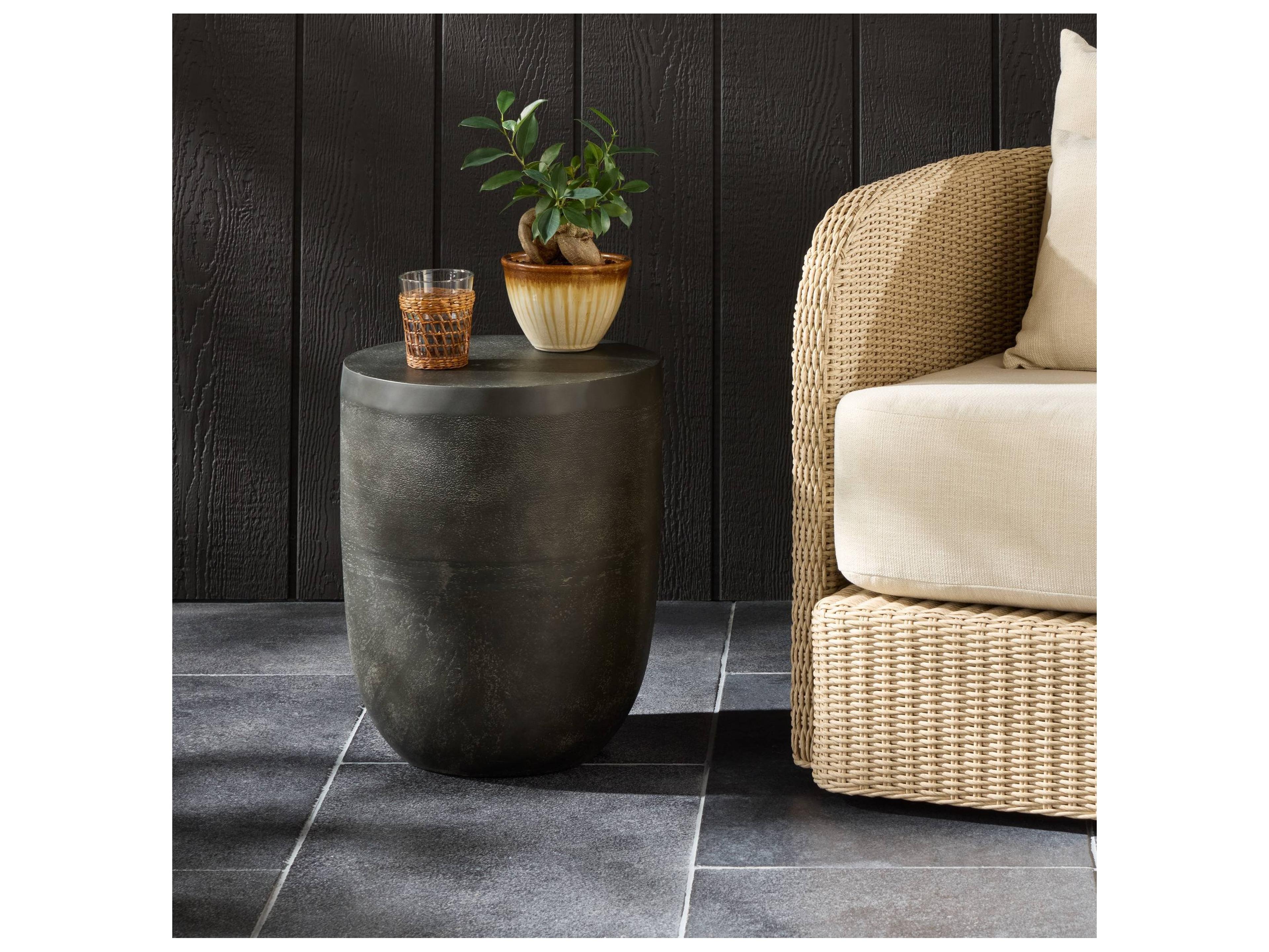 Luxecor Globetrotter Outdoor Aged Grey Aluminum Round End Table