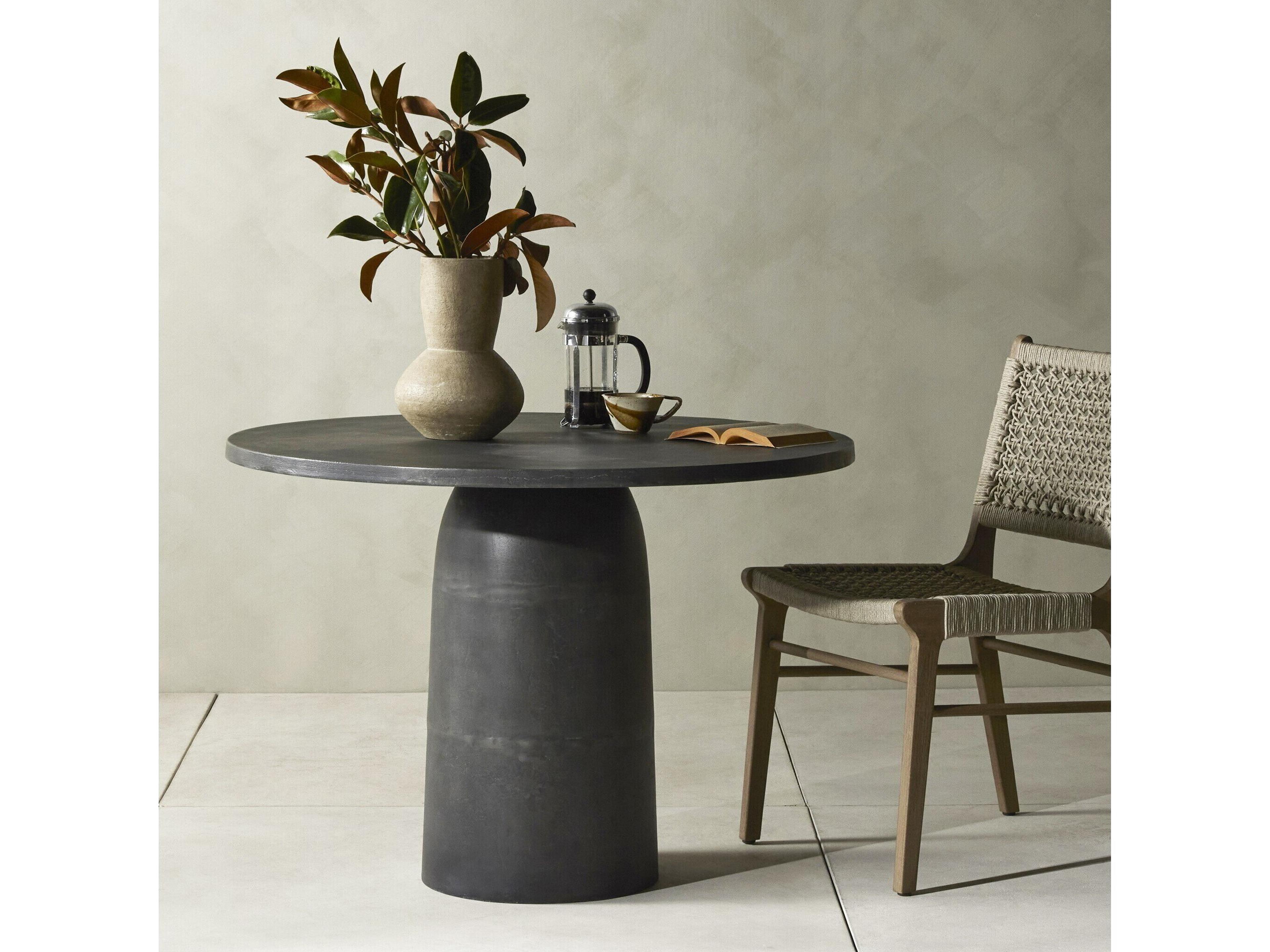 Luxecor Globetrotter Outdoor Aged Grey Round Dining Table