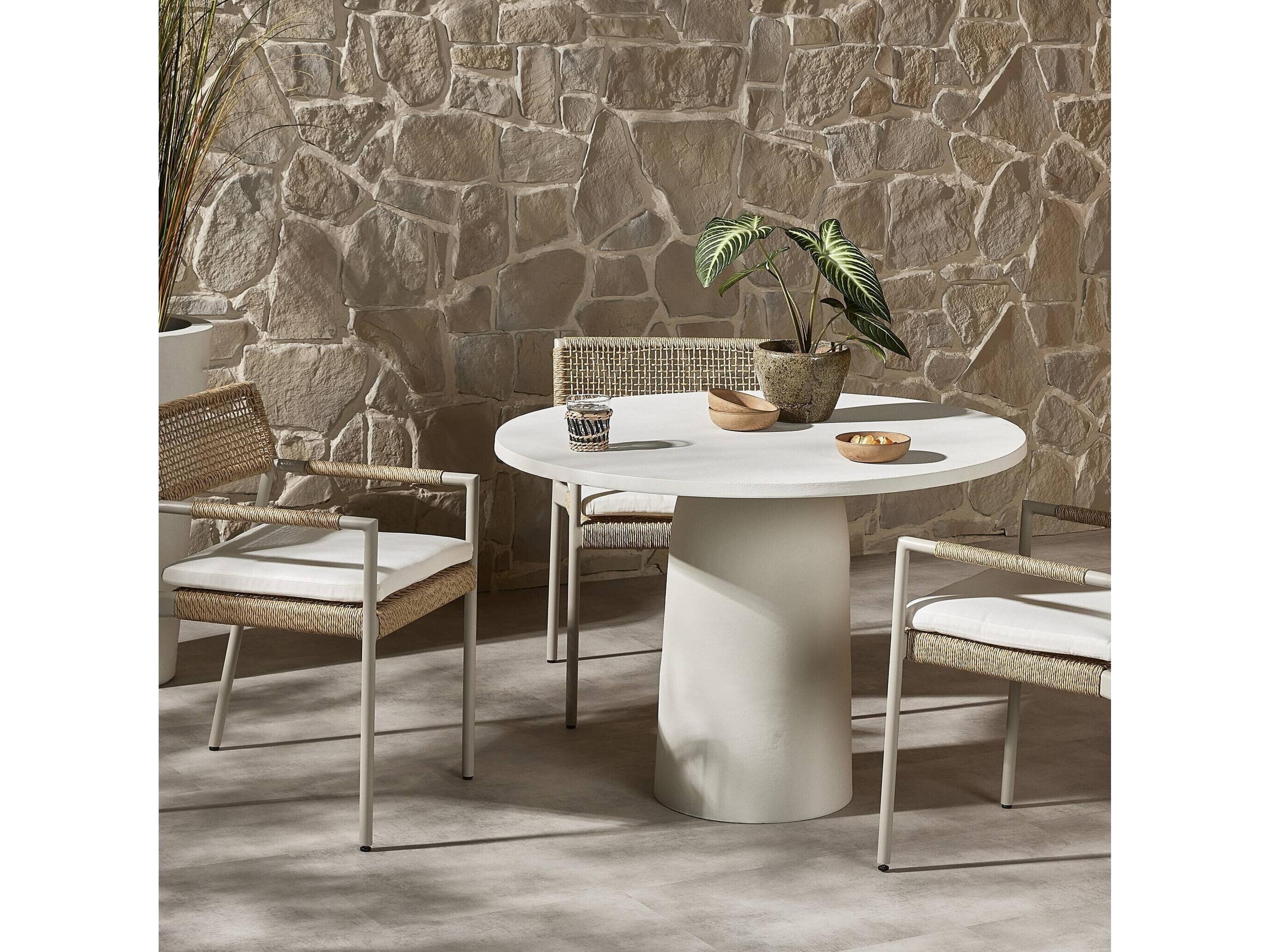 Globetrotter Outdoor Basil Matte White Aluminum 42" Round Dining Table