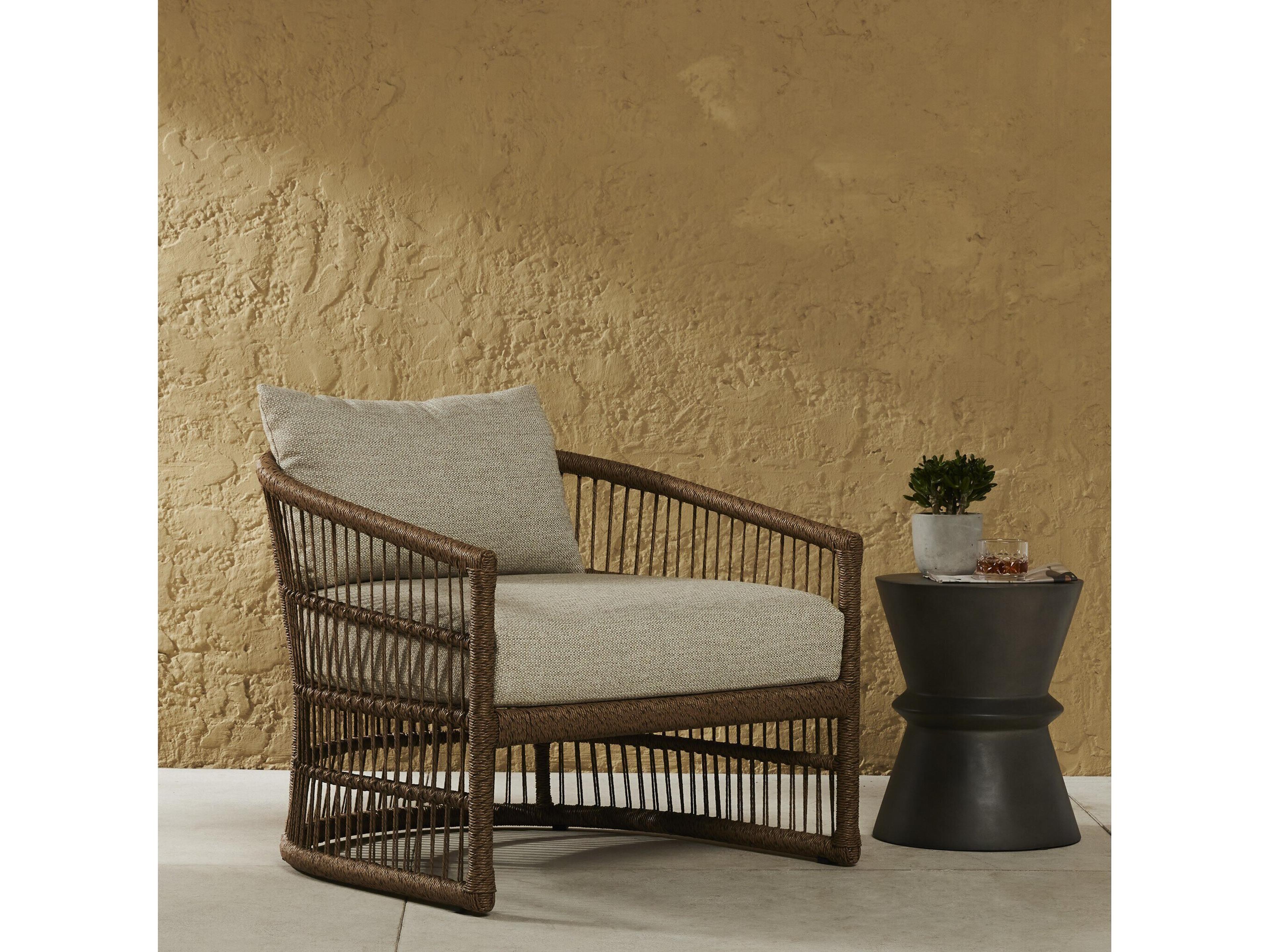 Luxecor Globetrotter Outdoor Montecito Faye Sand / Faux Dark Hyacinth Olefin Polyethylene Cushion Lounge Chair