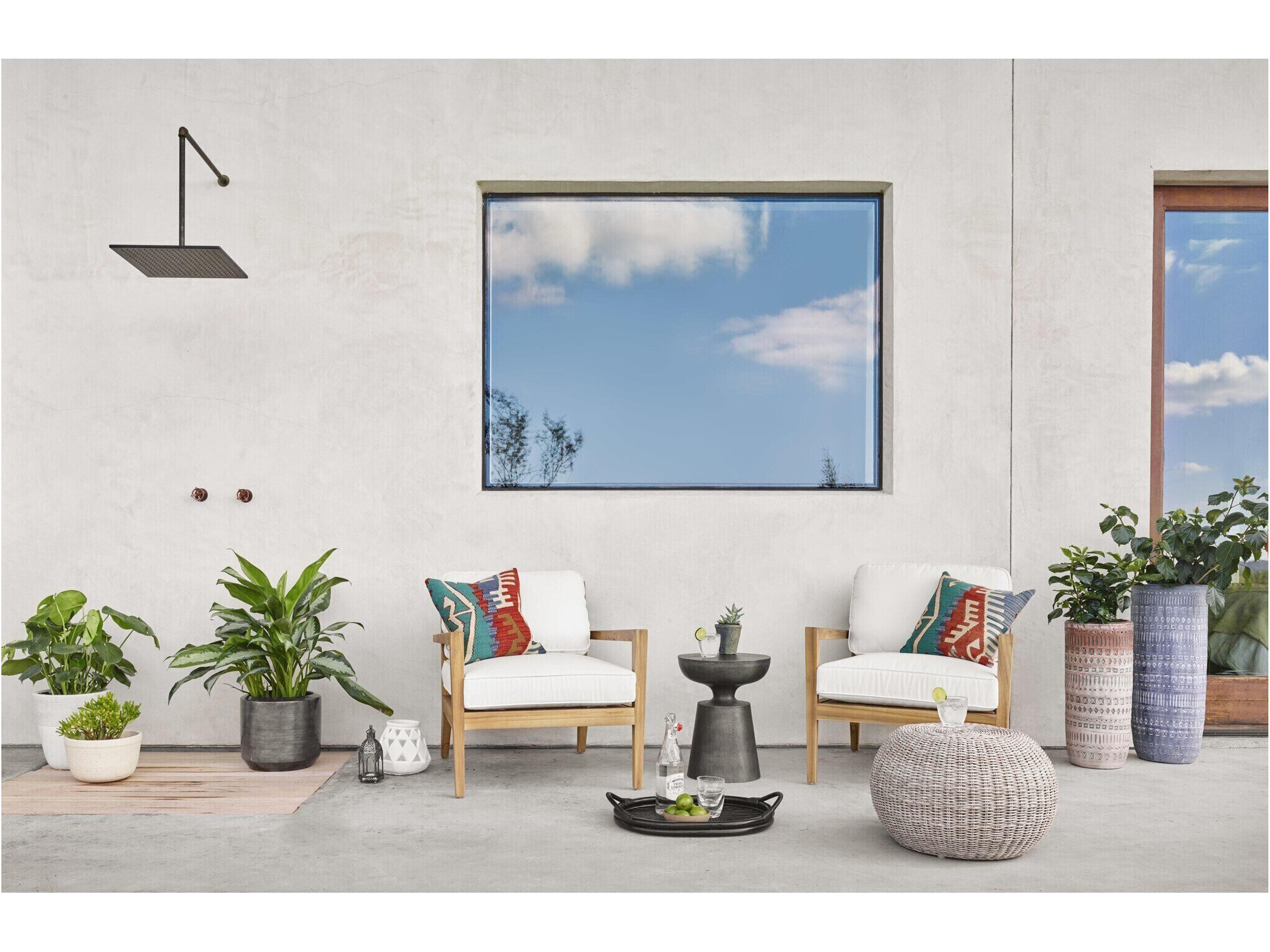 Luxecor Globetrotter Outdoor Vintage White Ottoman