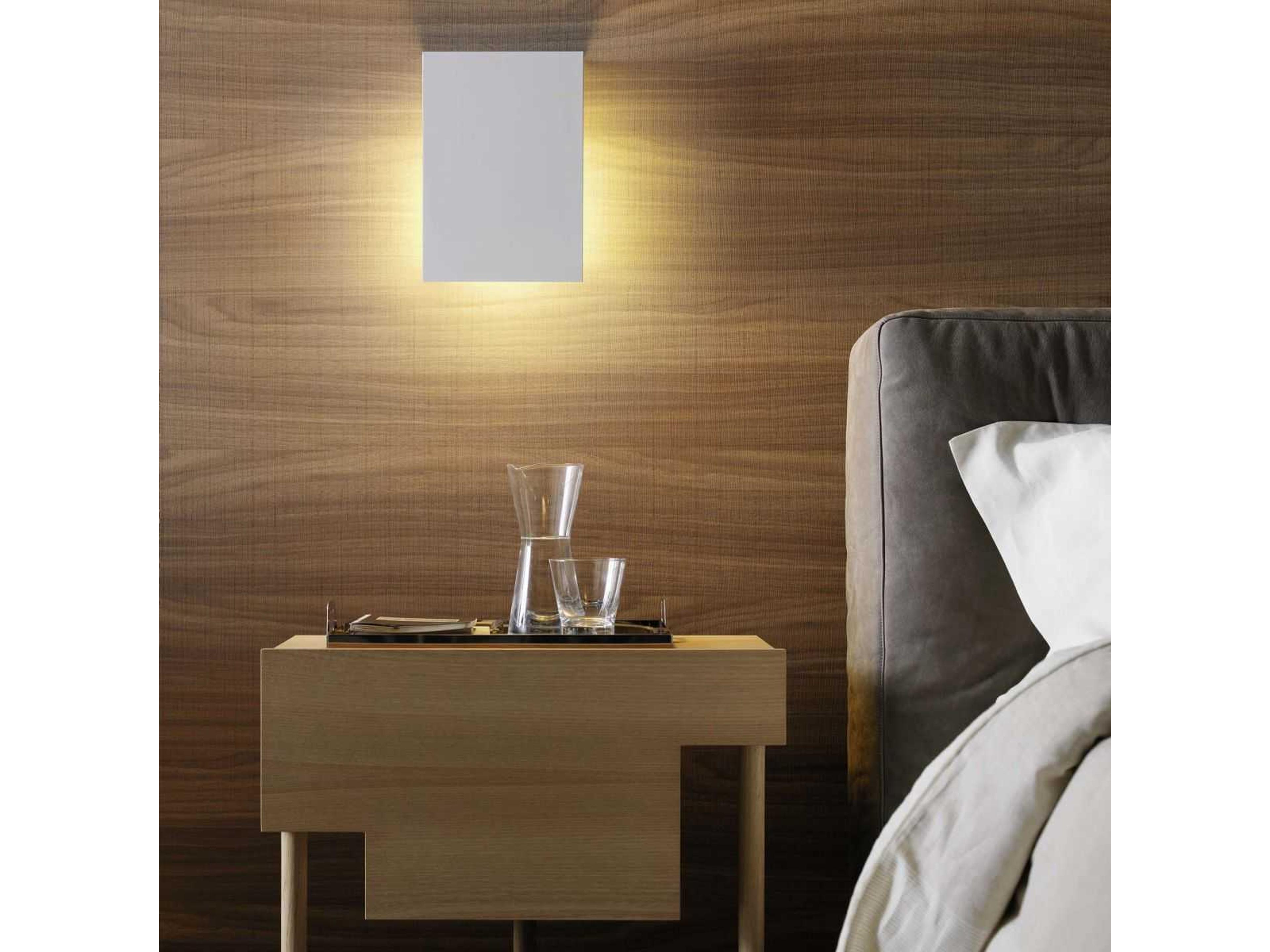 Fontana Arte Corrubedo 1-Light White Glass Wall Sconce