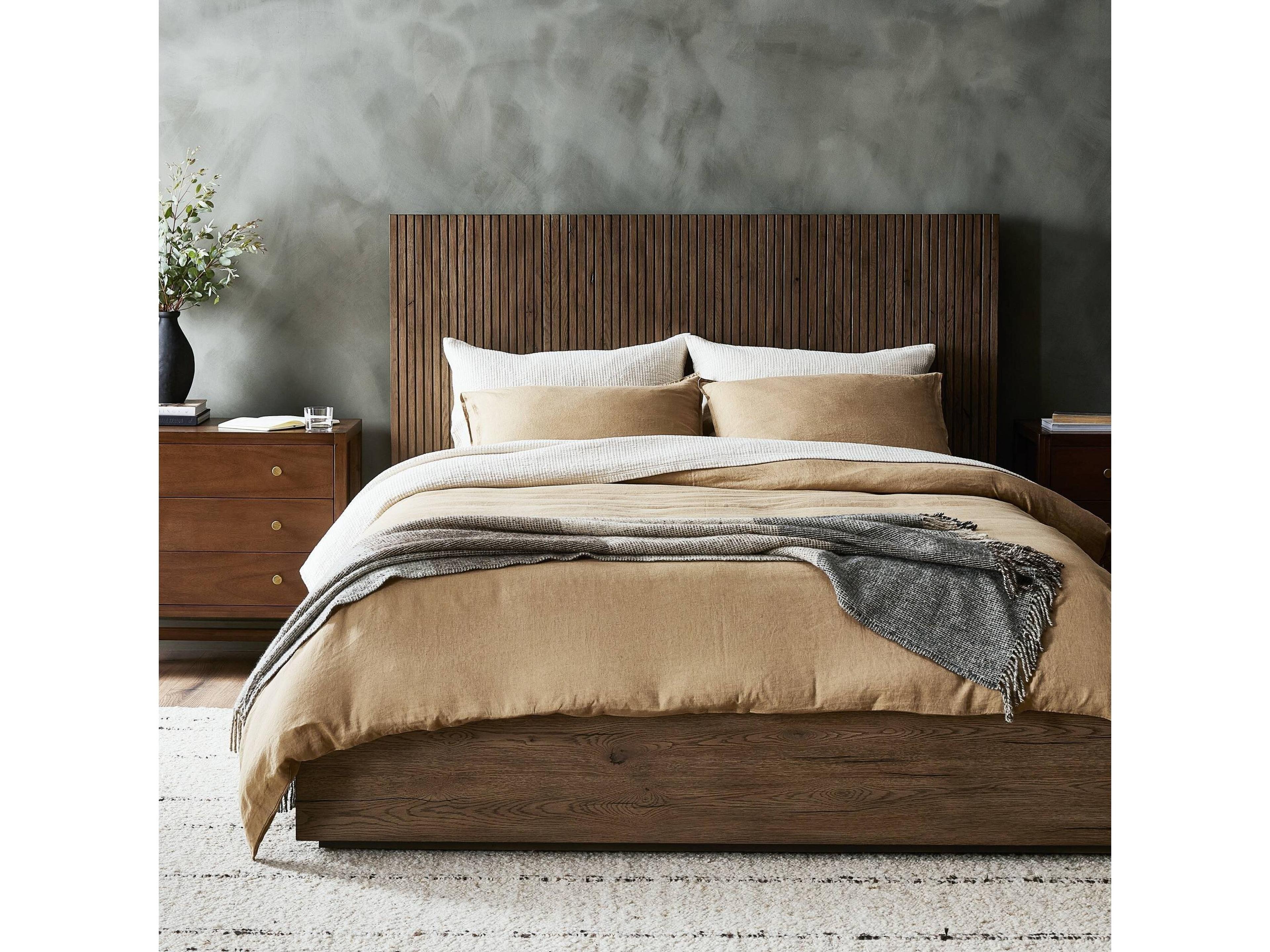 Four Hands Bina Leo Rustic Grey Queen Bed