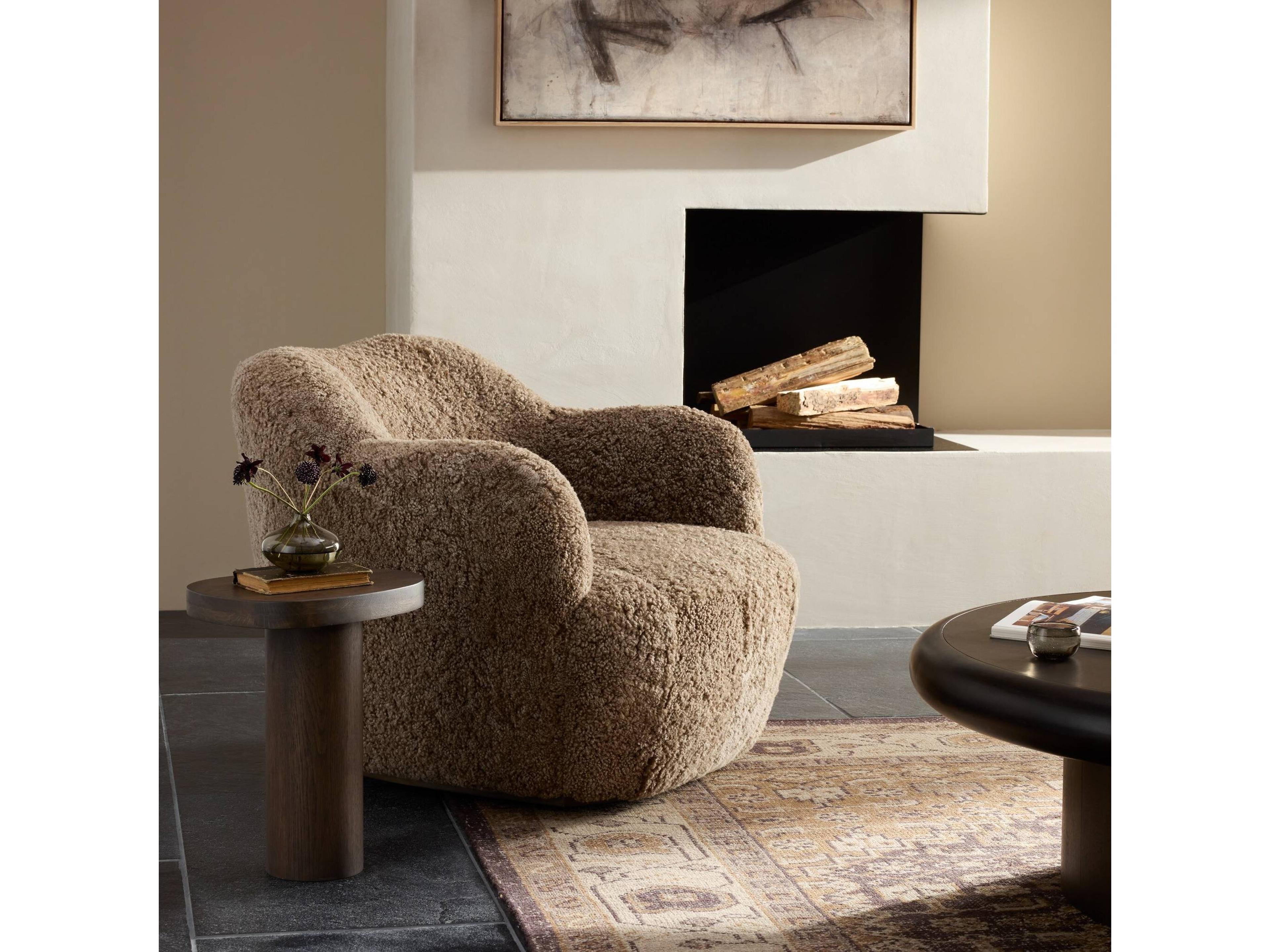 Luxecor Globetrotter Julius Taupe Shearling Swivel Chair