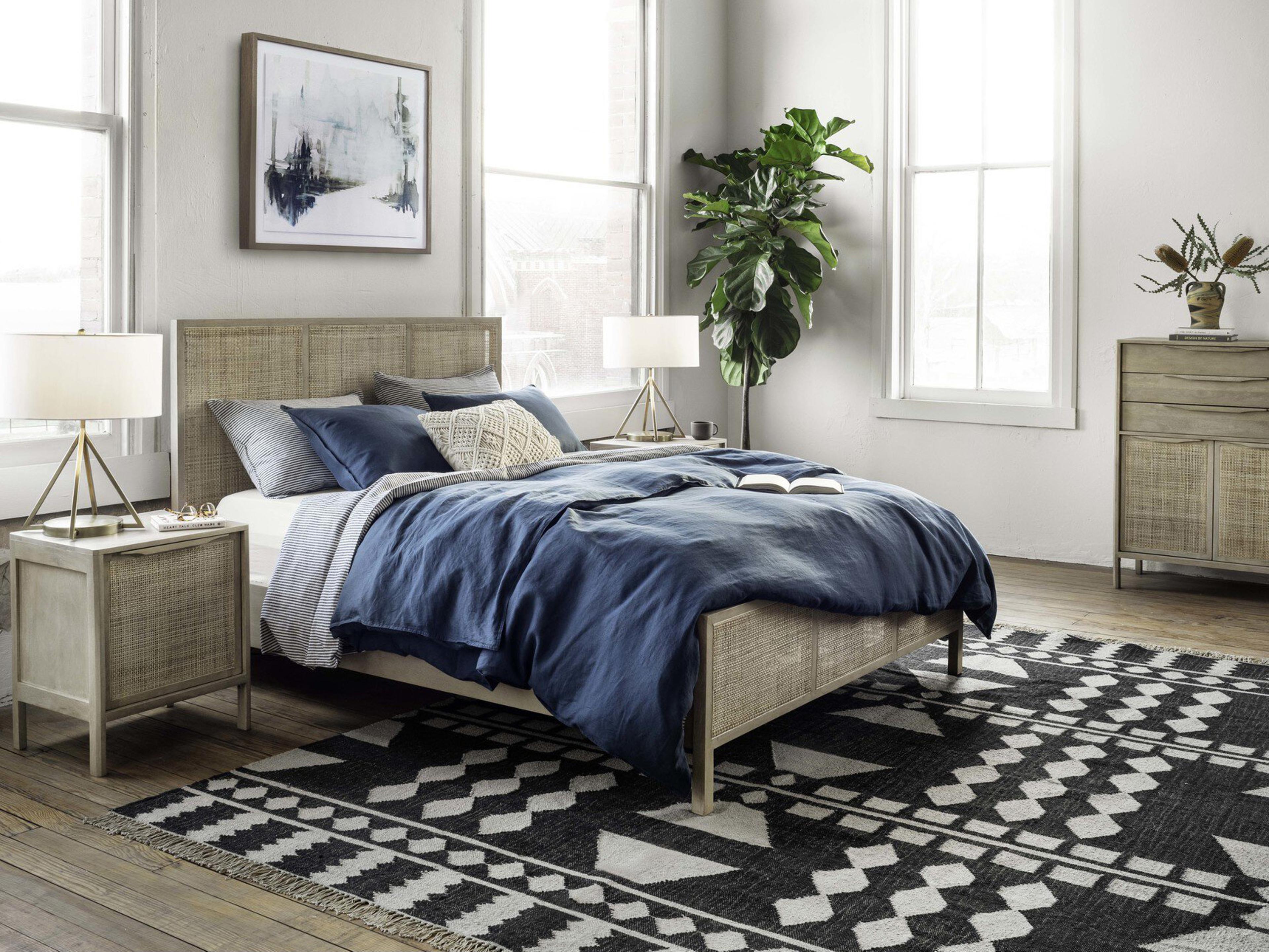 Globetrotter Sydney Left Mango Wood Nightstand