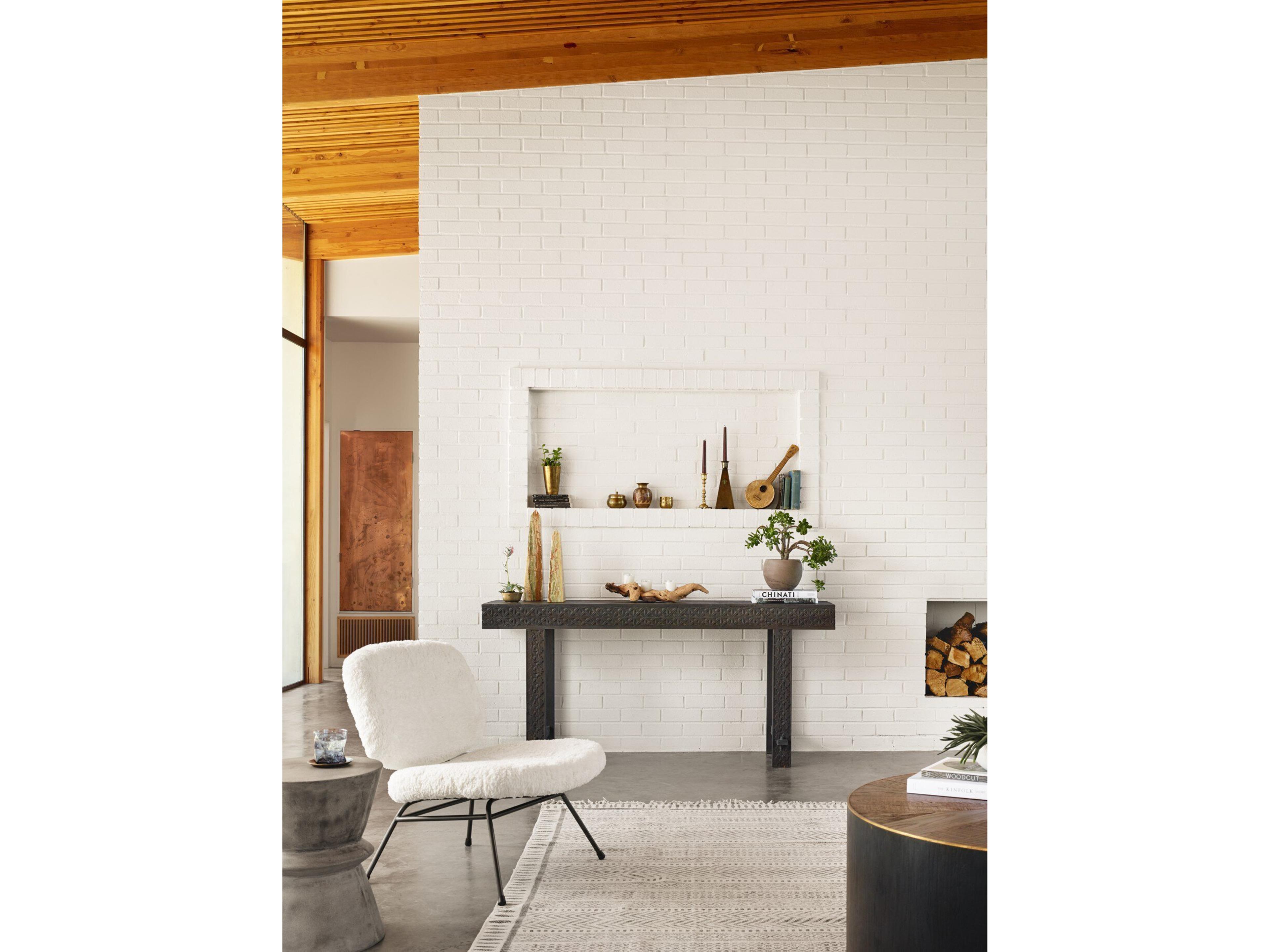 Luxecor Globetrotter Lina Round Concrete Dark Grey End Table