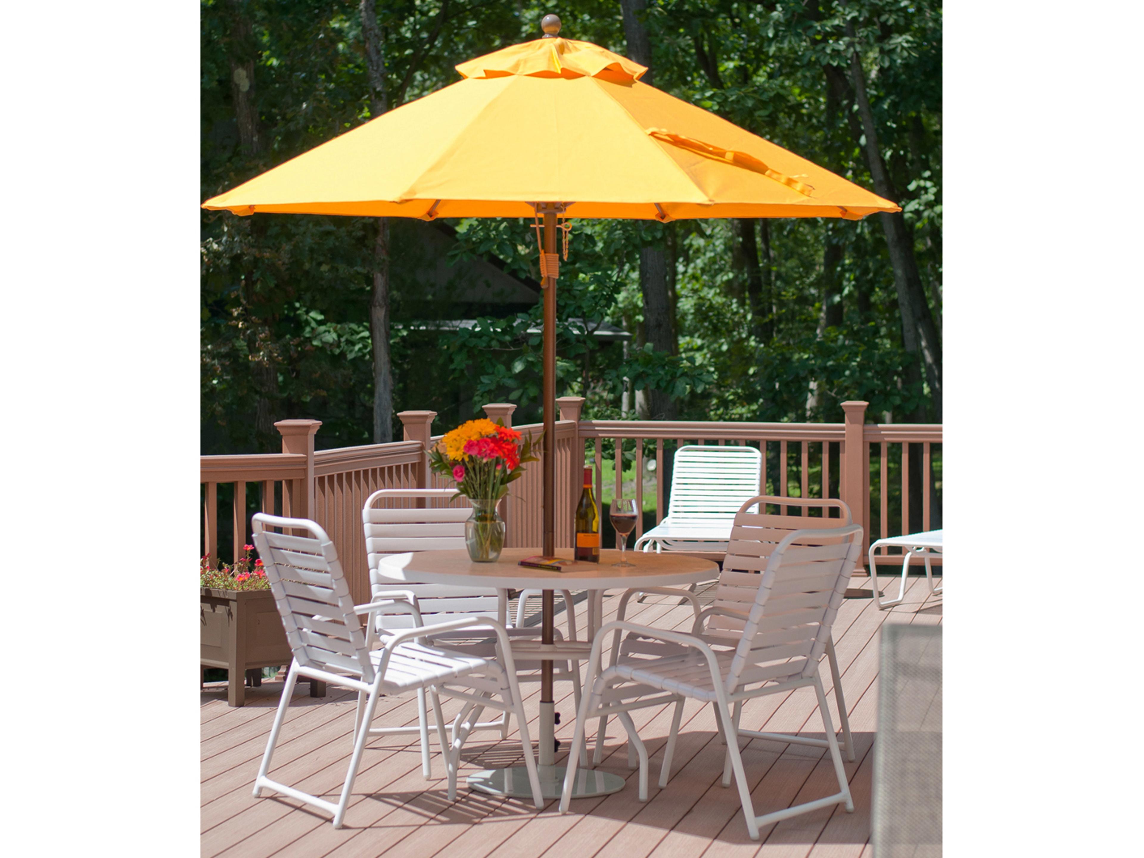 Frankford Quick Ship Monterey Market Fiberglass 7.5 Foot Octagon Crank Outdoor Patio Umbrella