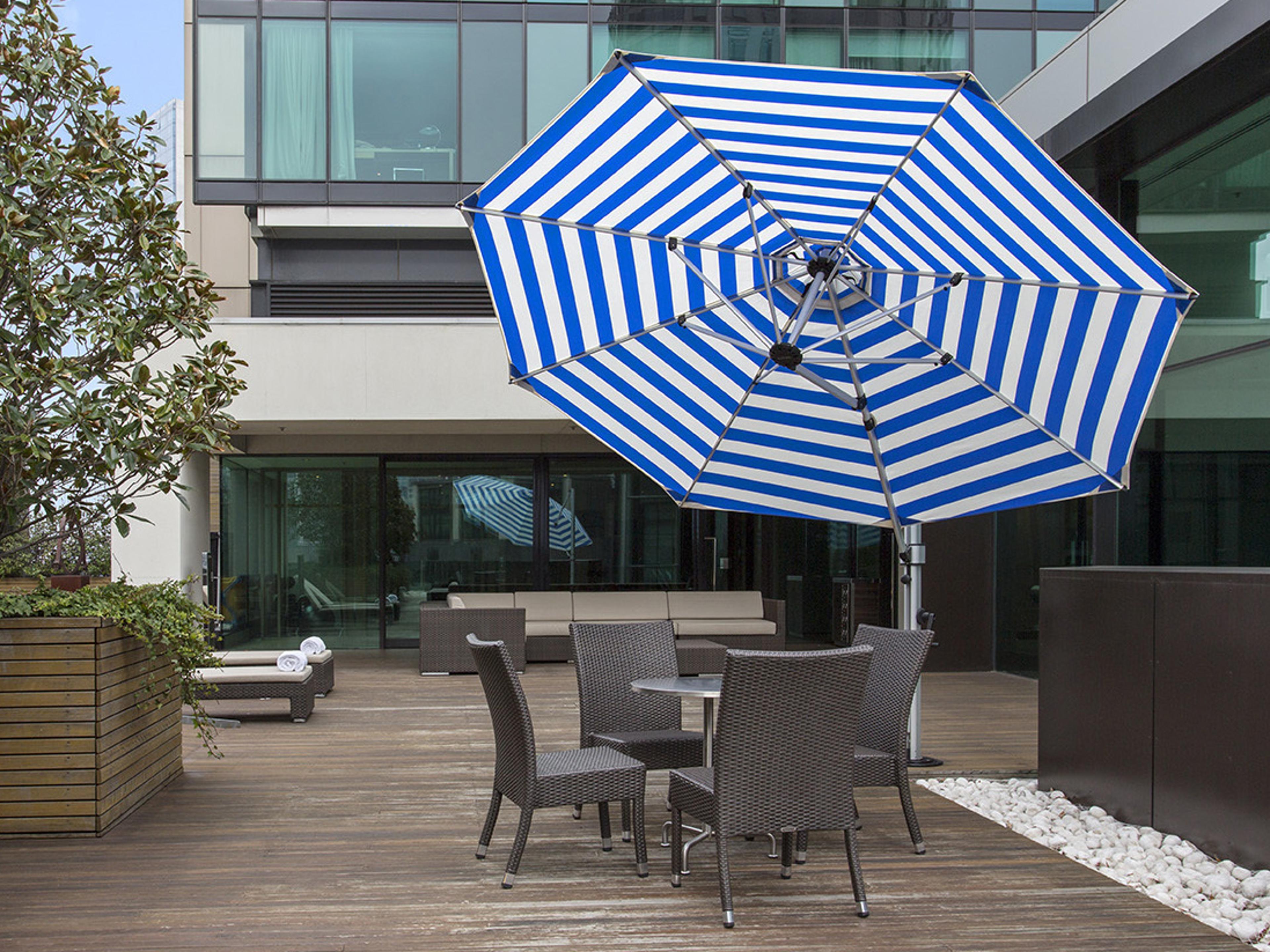 Frankford Aurora Premium Cantilever Aluminum Matte Silver 11 Foot Octagon Crank Lift Outdoor Umbrella
