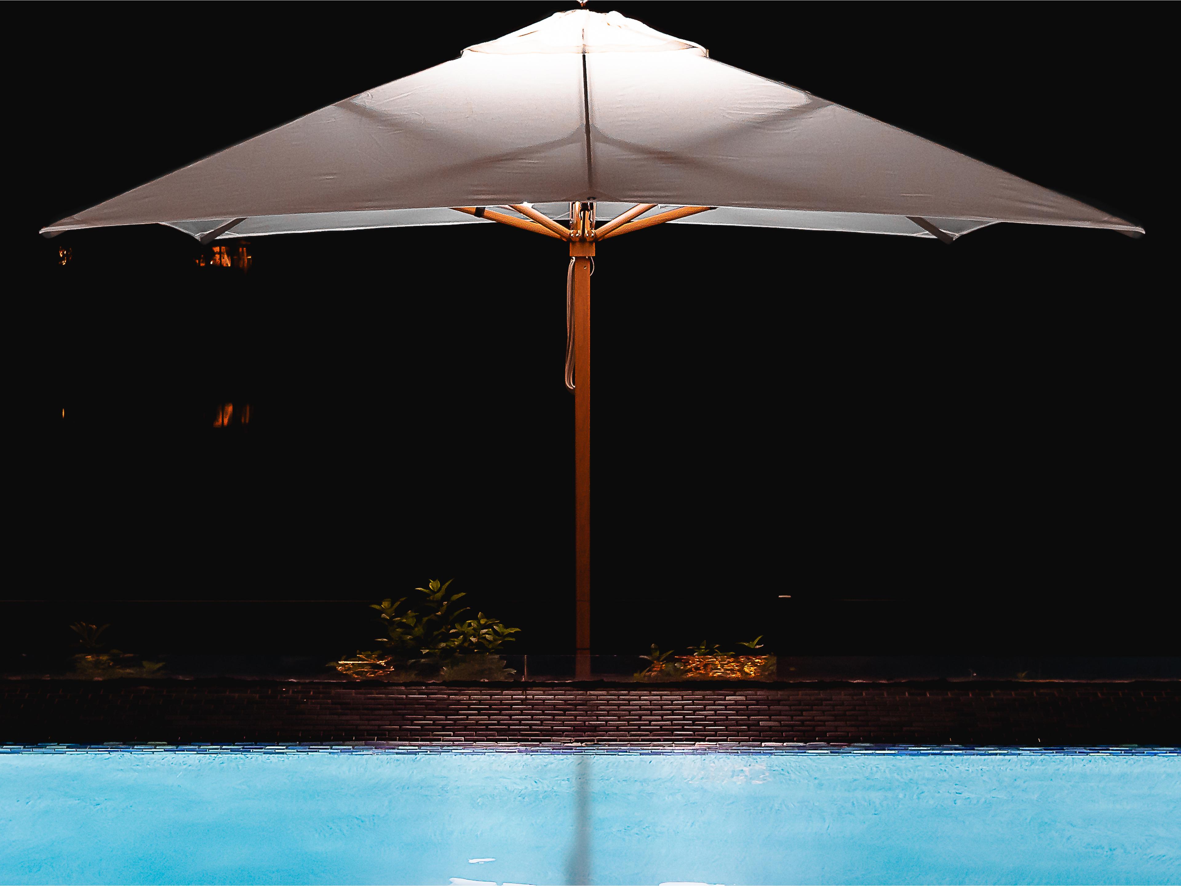 Frankford G-Series Aluminum Market Silver Anodized 10 Foot Square Double Pulley Lift Outdoor Umbrella