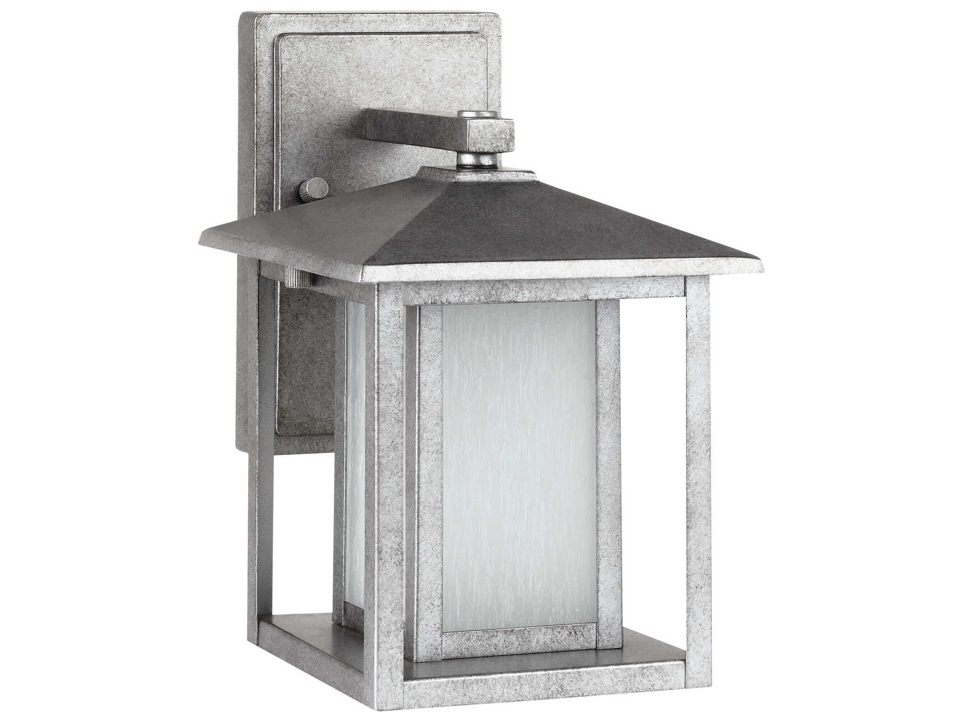 Hunnington 1-Light Outdoor Wall Light