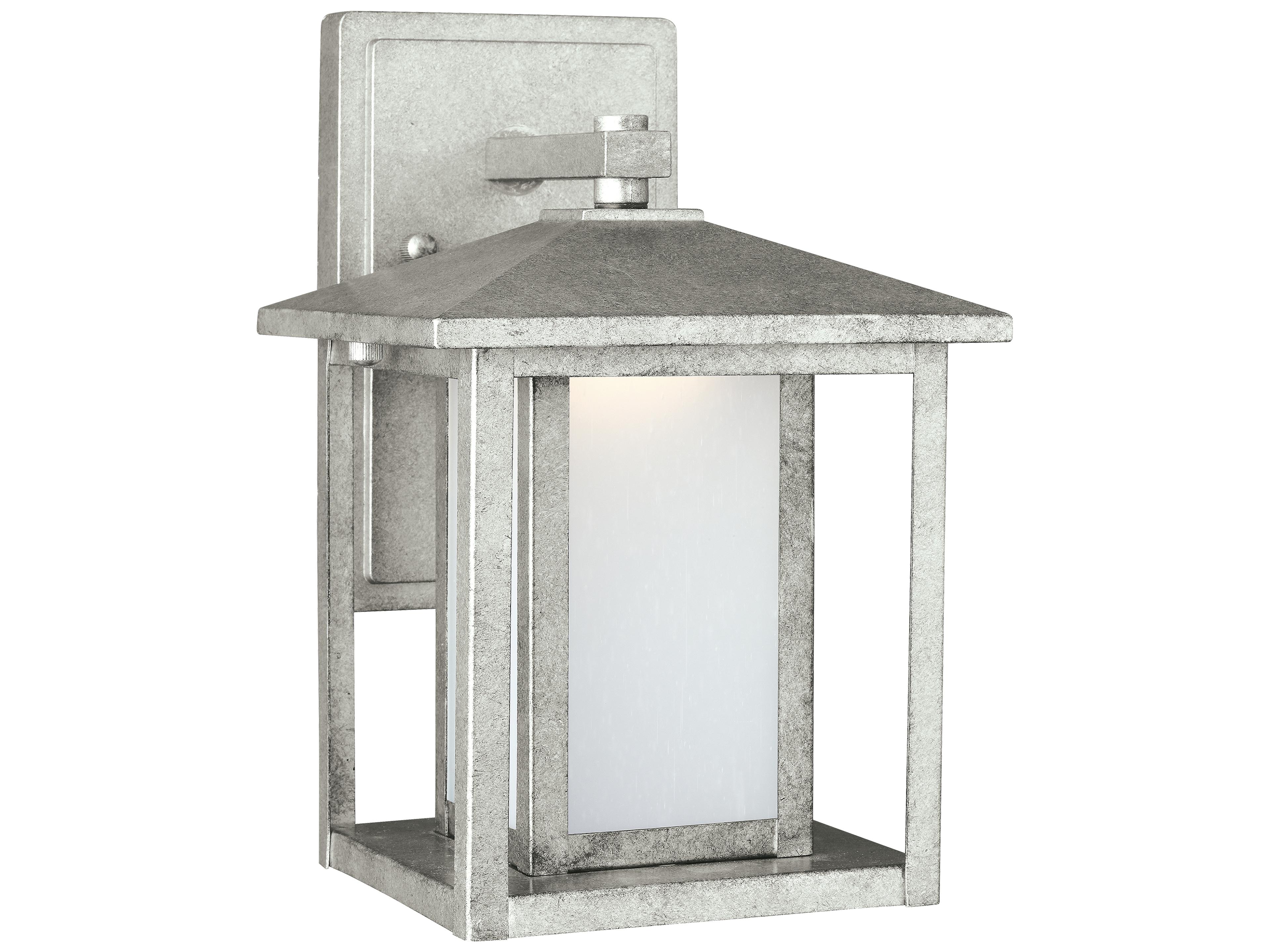 Hunnington 1-Light Outdoor Wall Light