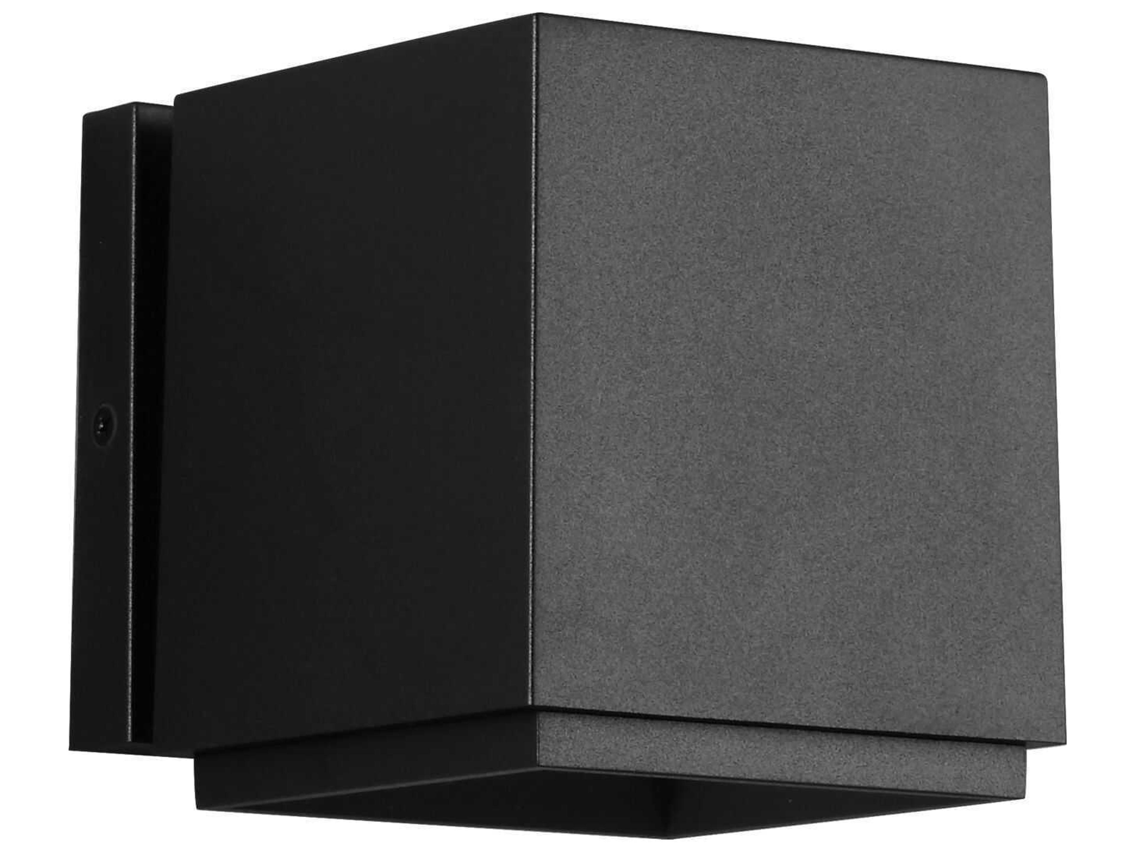 Huntwick Outdoor Wall Light