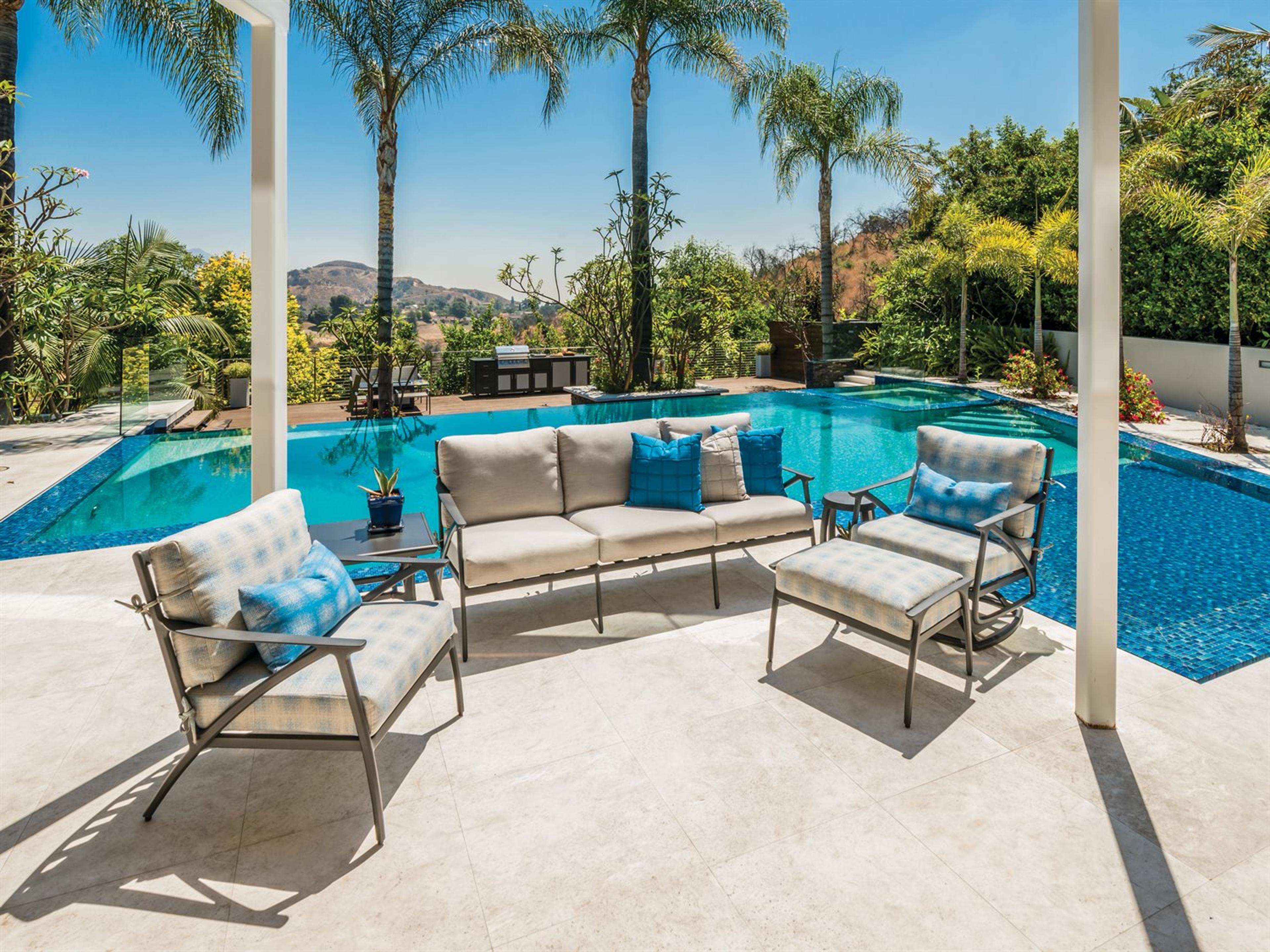 Gensun Amari Aluminum Carbon Outdoor Ottoman