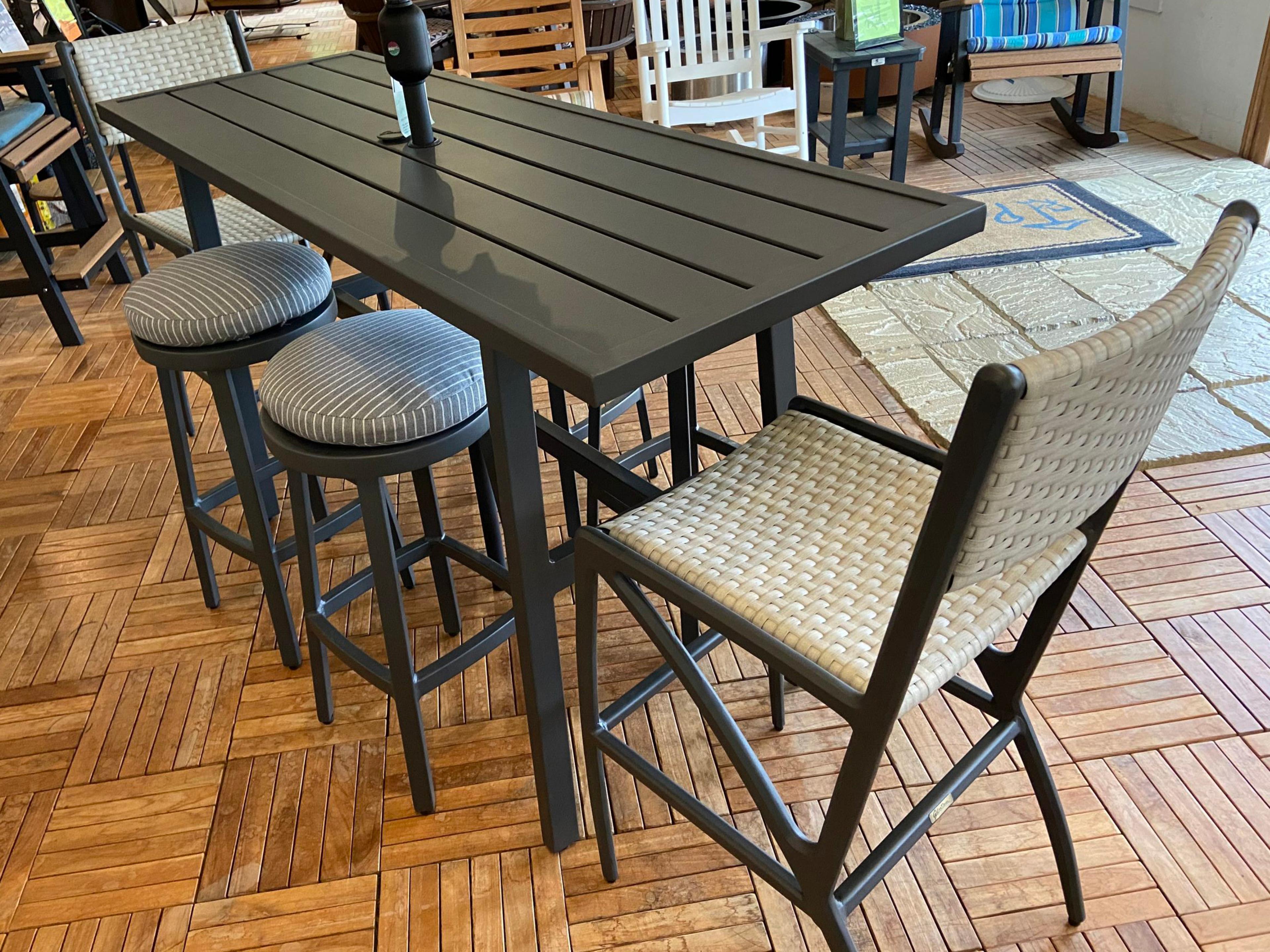 Amari Woven Aluminum Bar Set