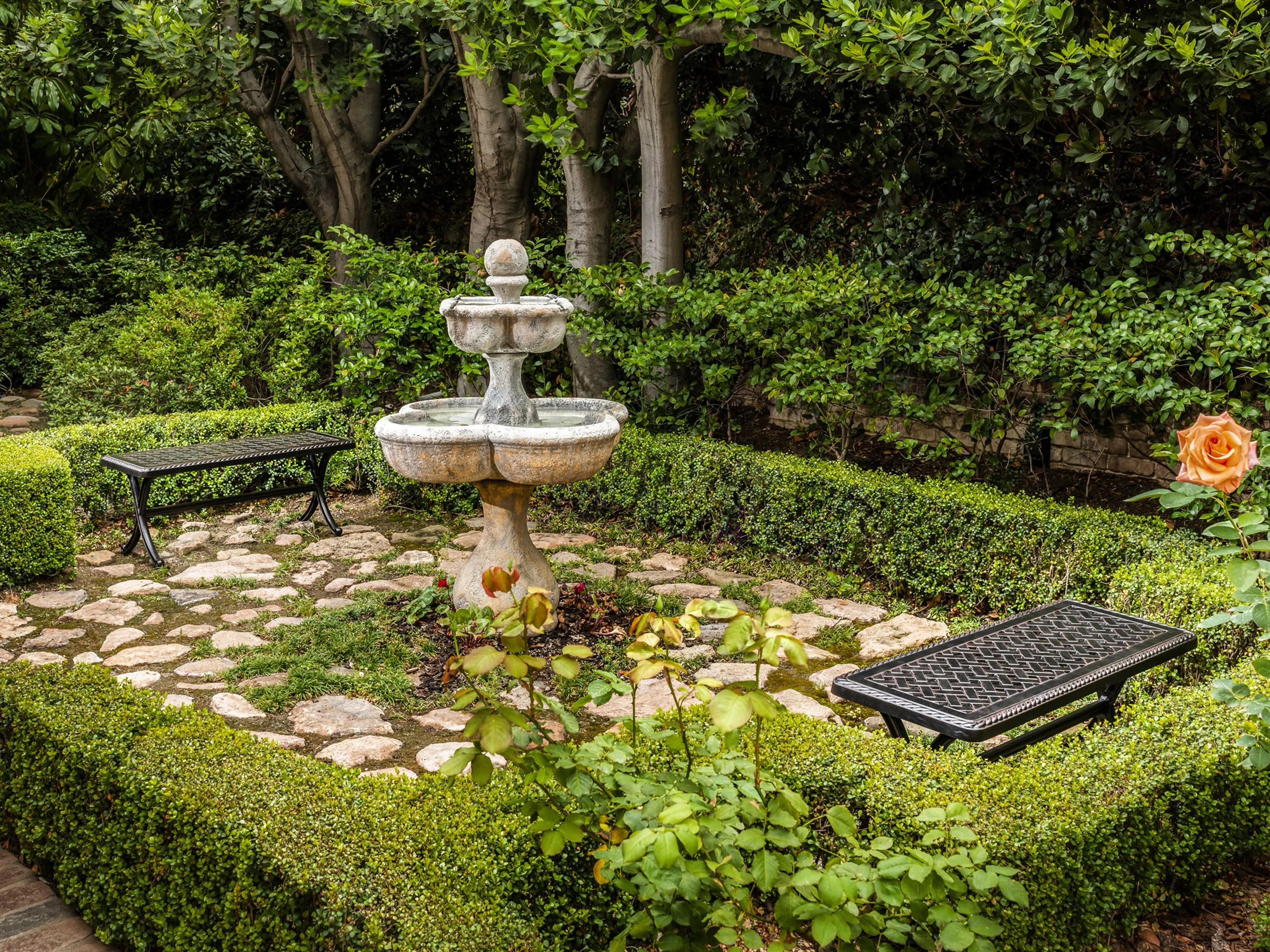 Grand Terrace Cast Aluminum Metal Outdoor Patio Bench