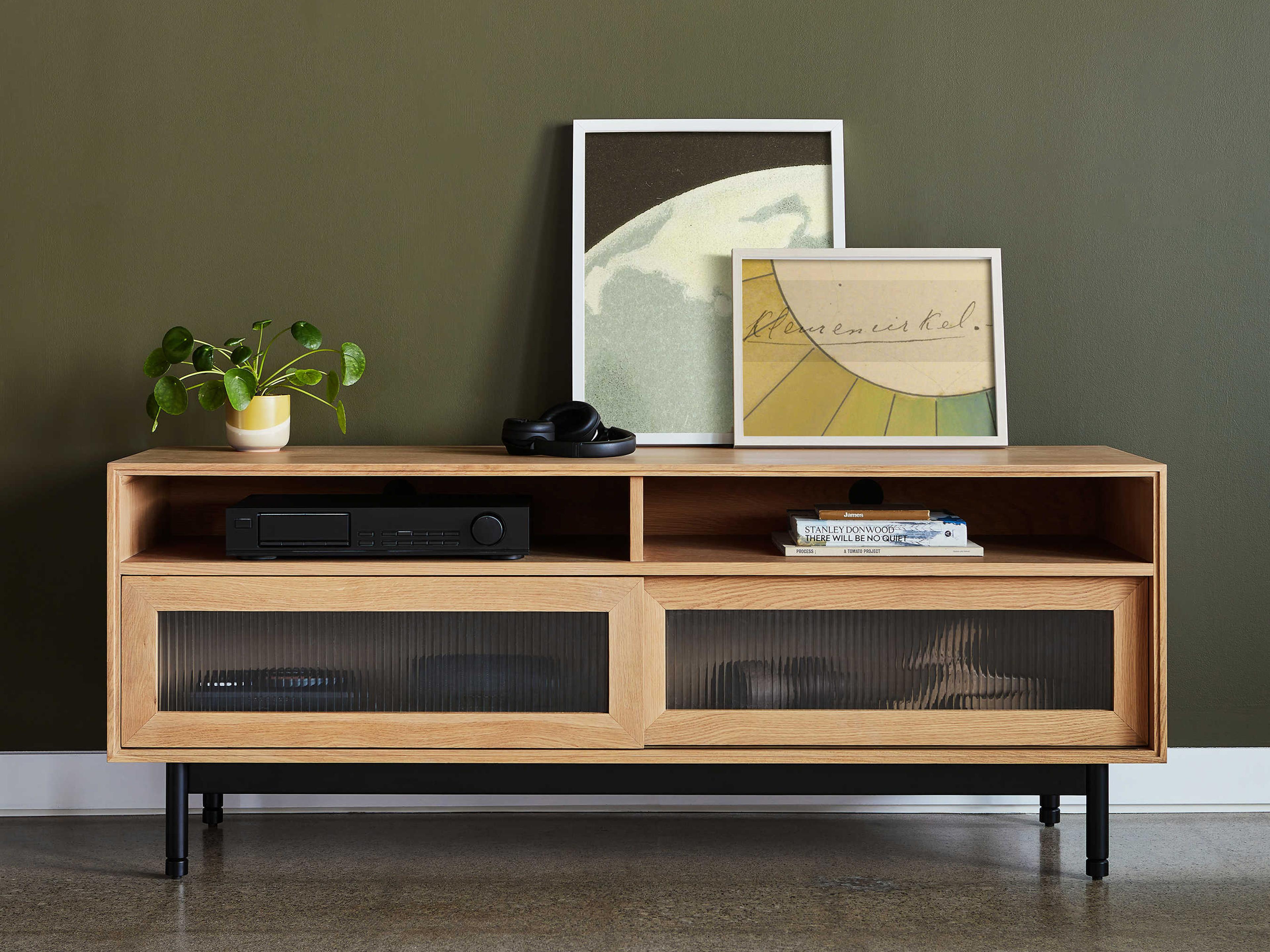 Gus* Modern Munro 59" Oak Wood White Media Console