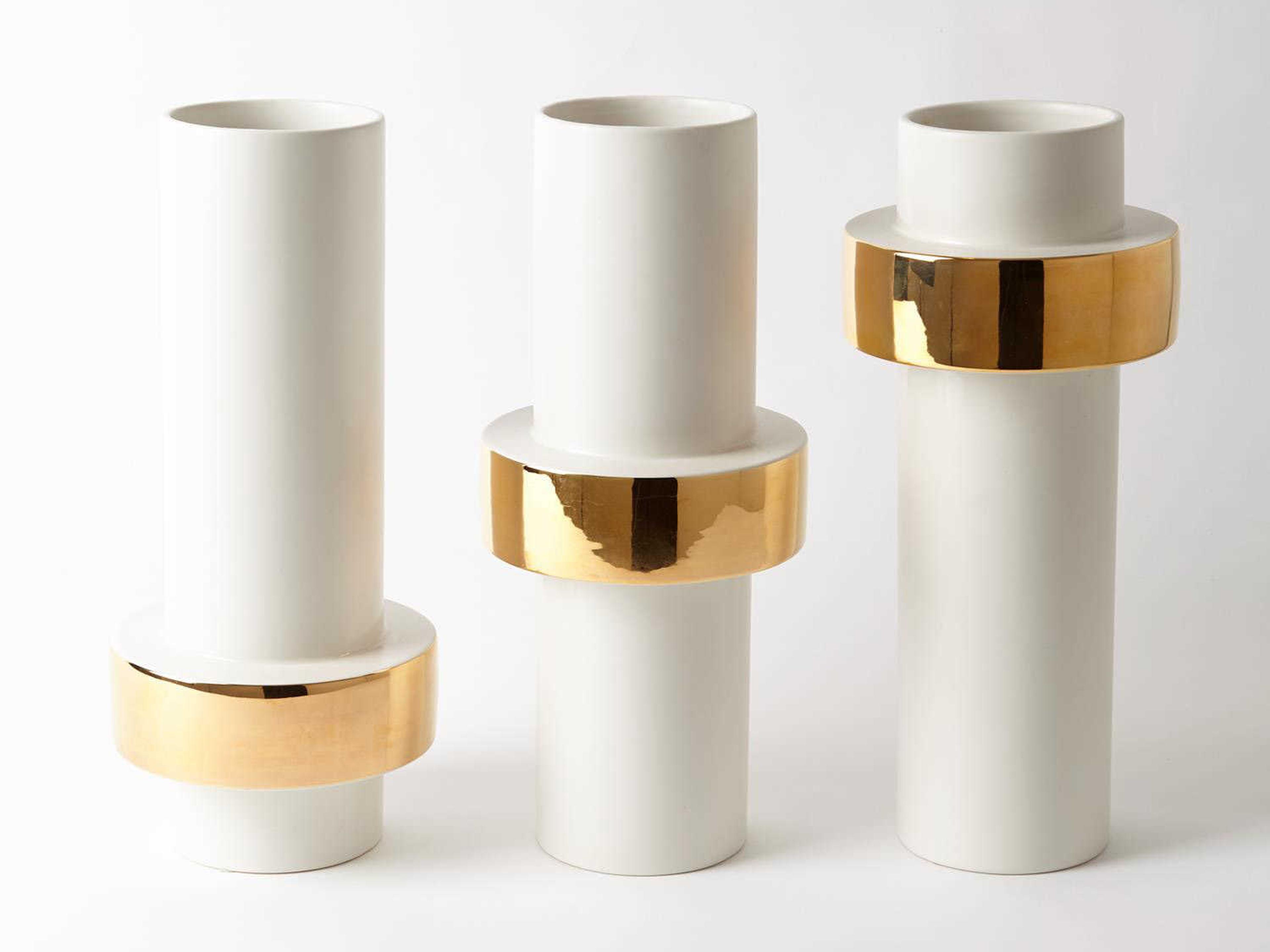 Global Views Mid Ring White / Gold Vase