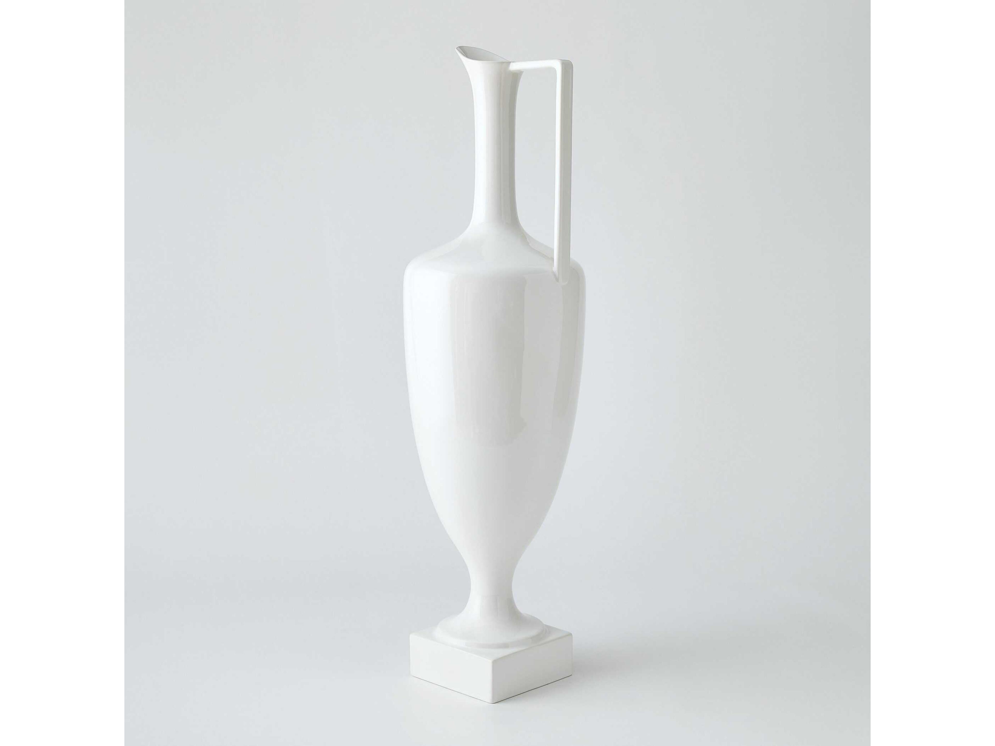 Global Views Quiet Curve White Urn