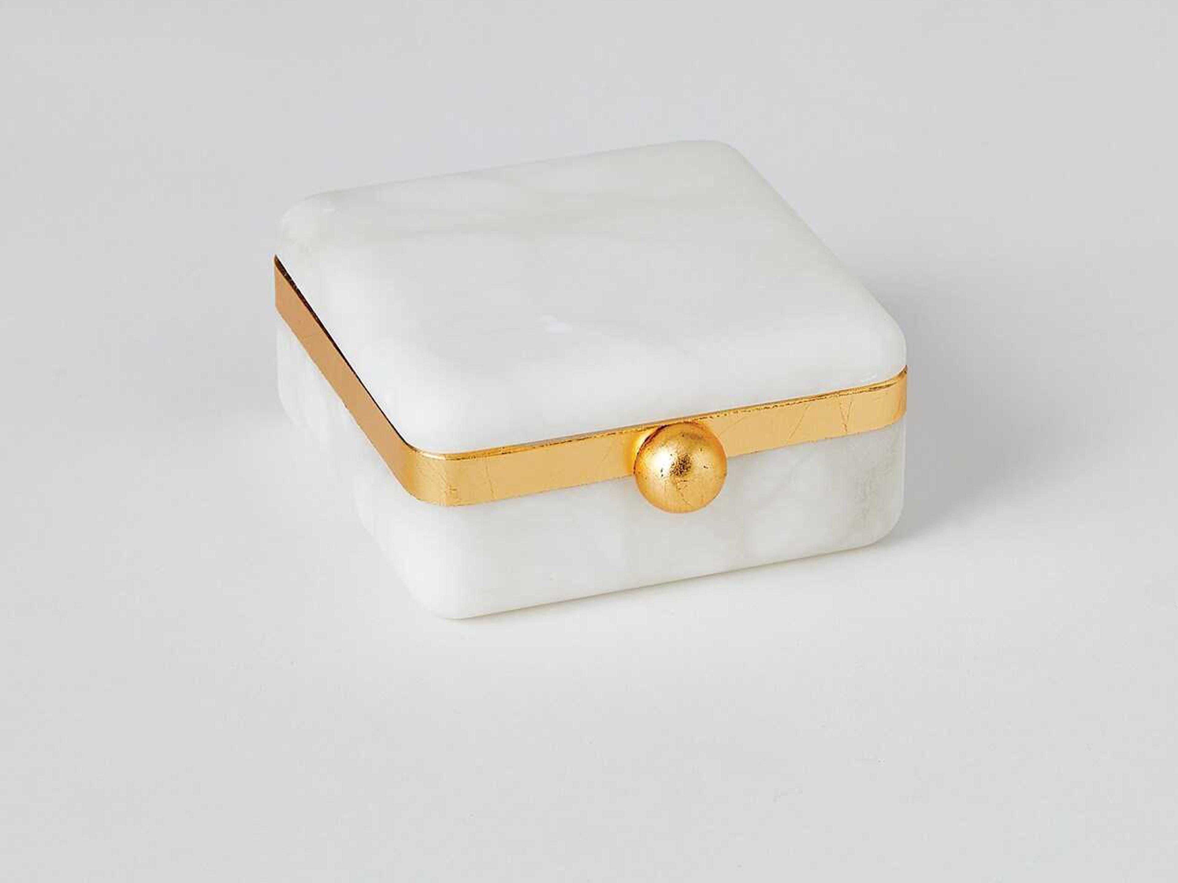 Global Views Alabaster / Gold Band 4" Swivel Box