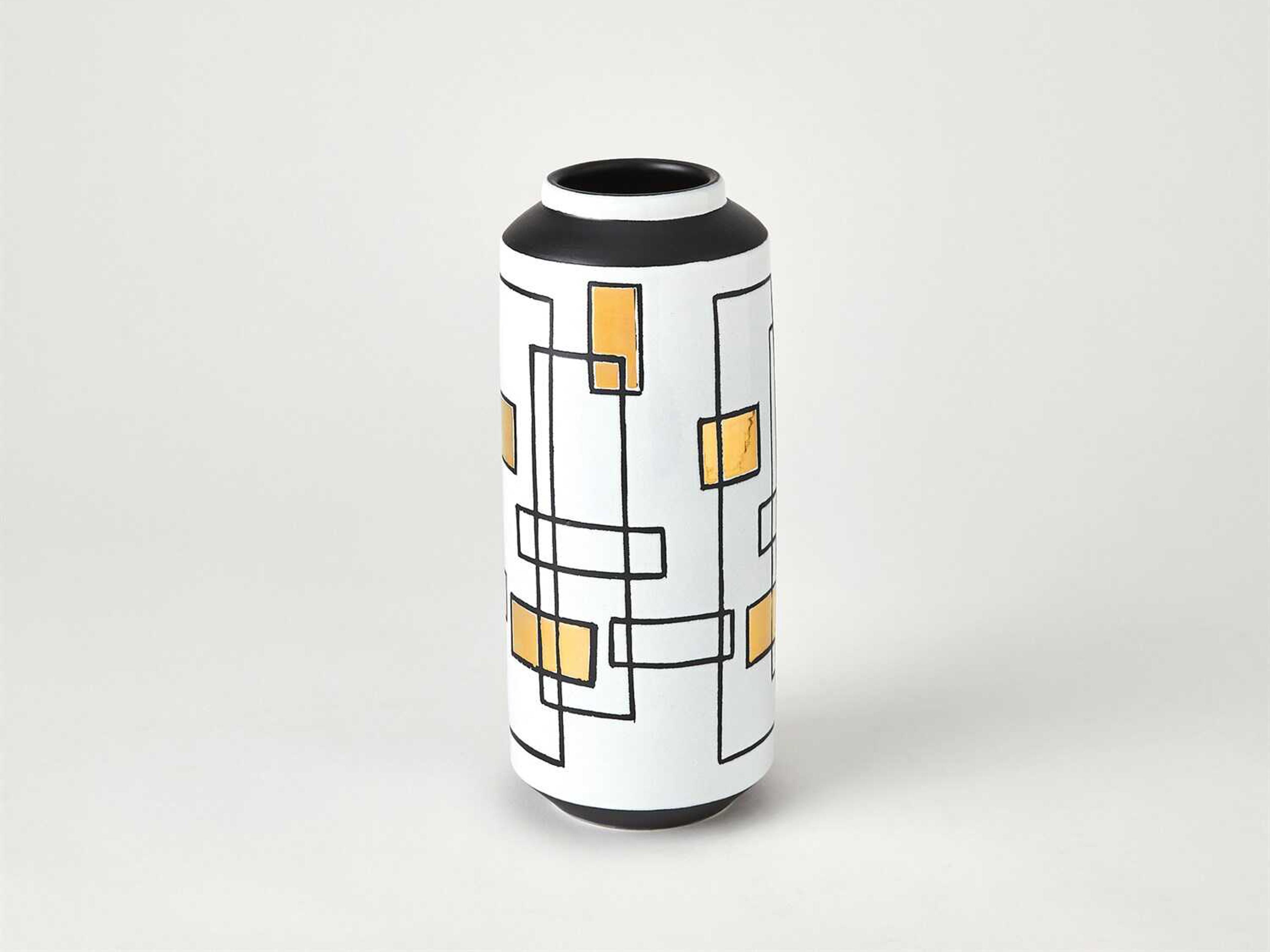 Global Views Sgraffito Vase