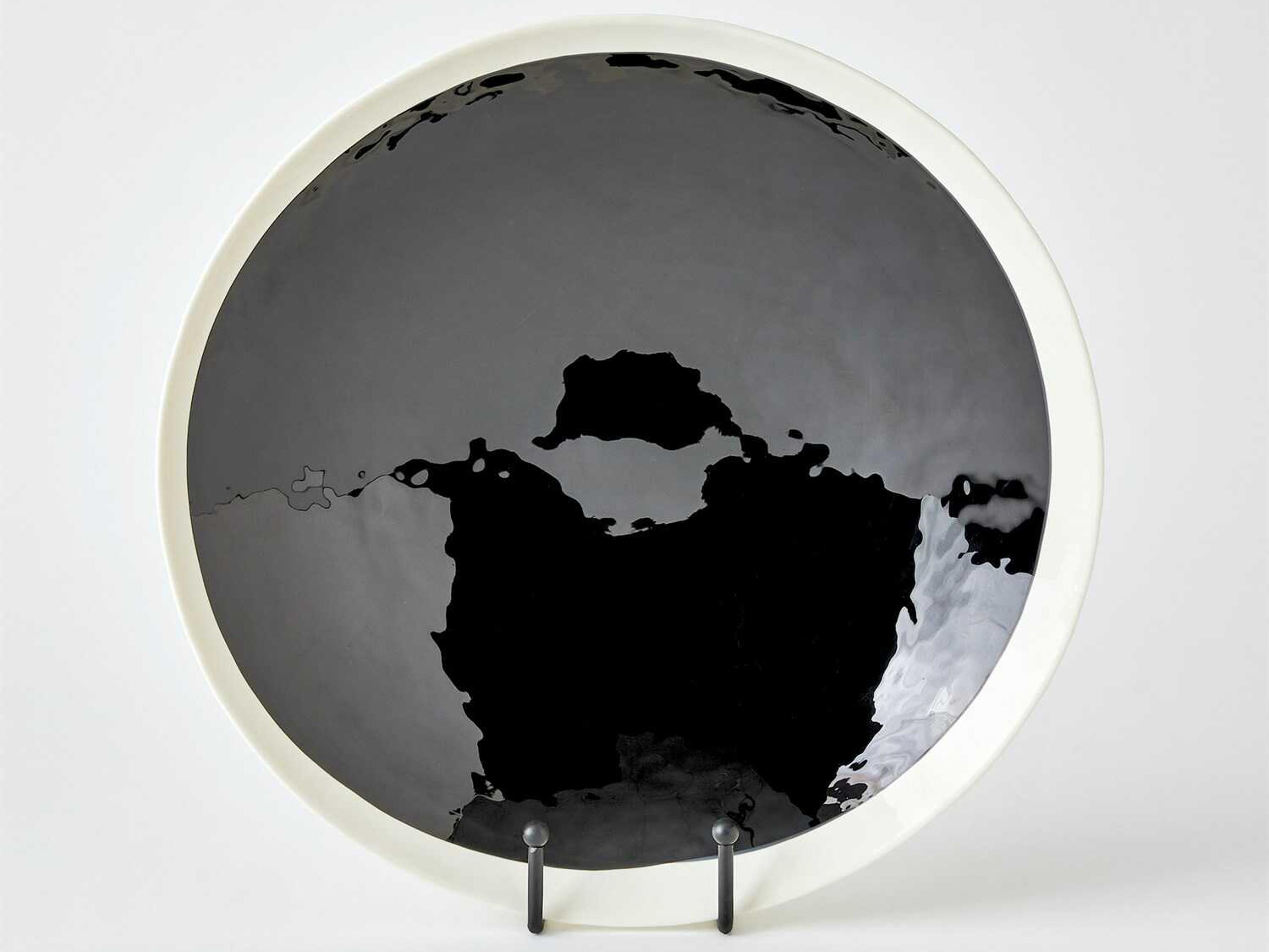 Ebony / Ivory Charger