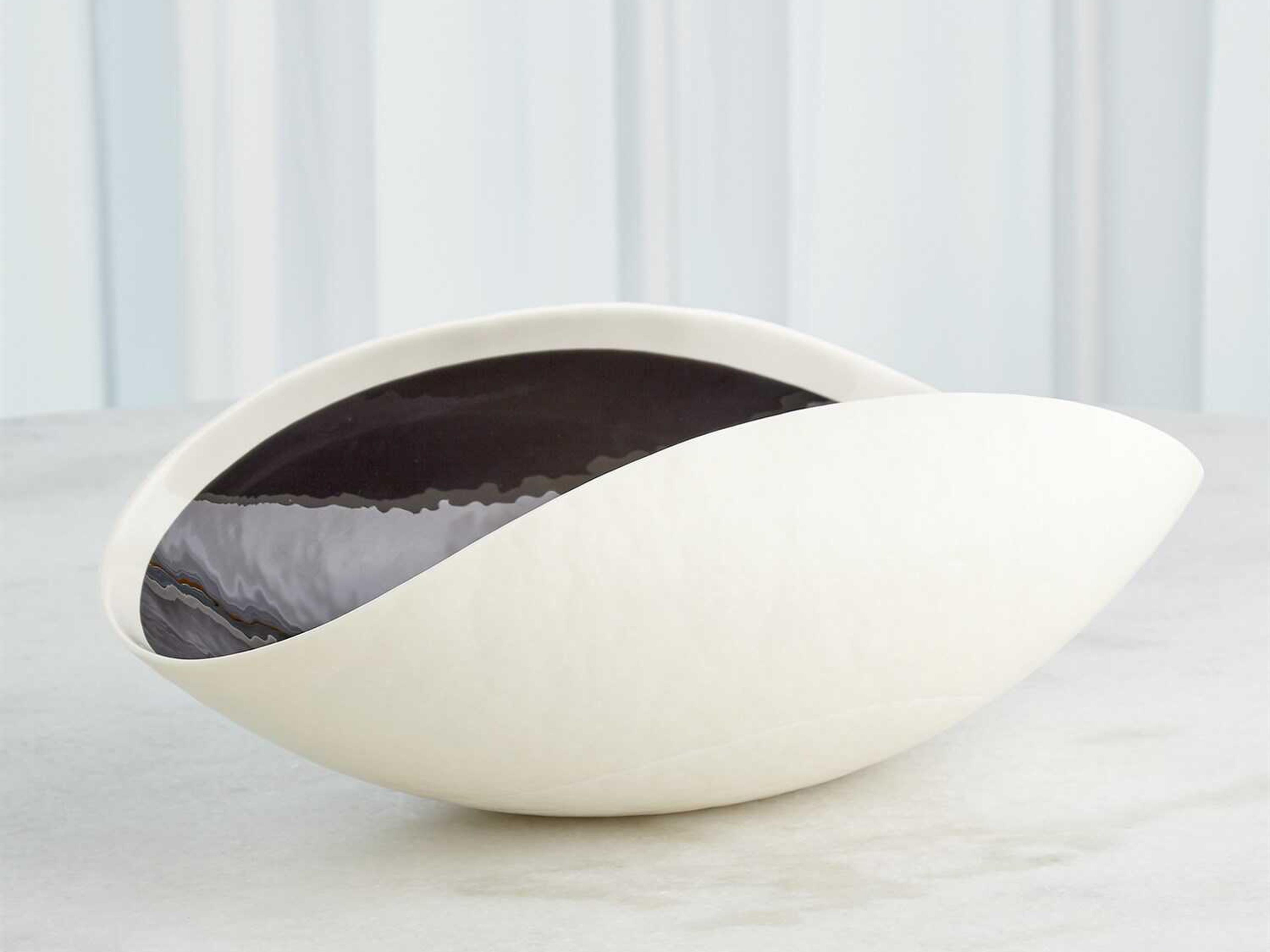Global Views Ebony / Ivory 21" Bowl
