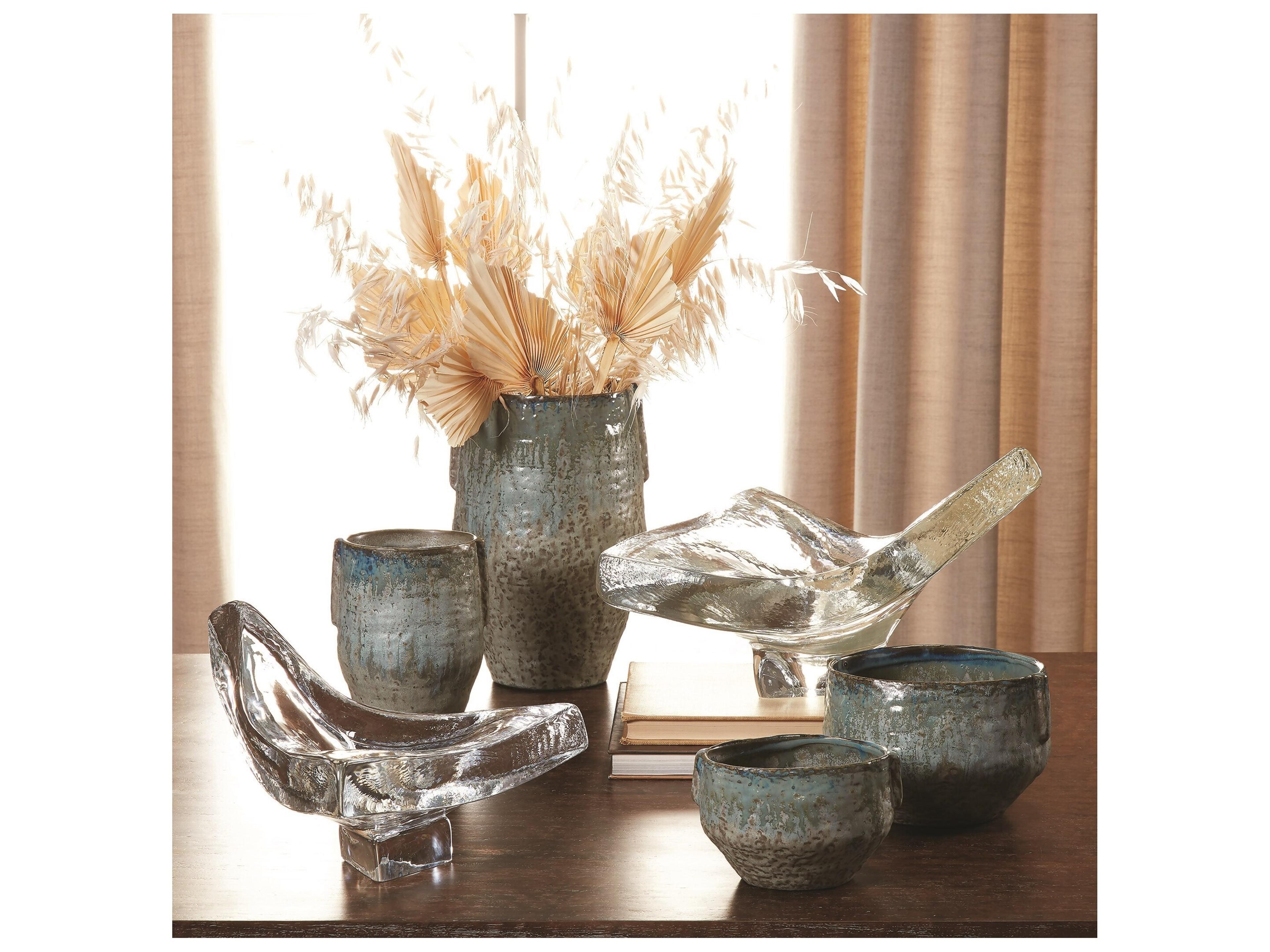 Global Views Pinch Vase