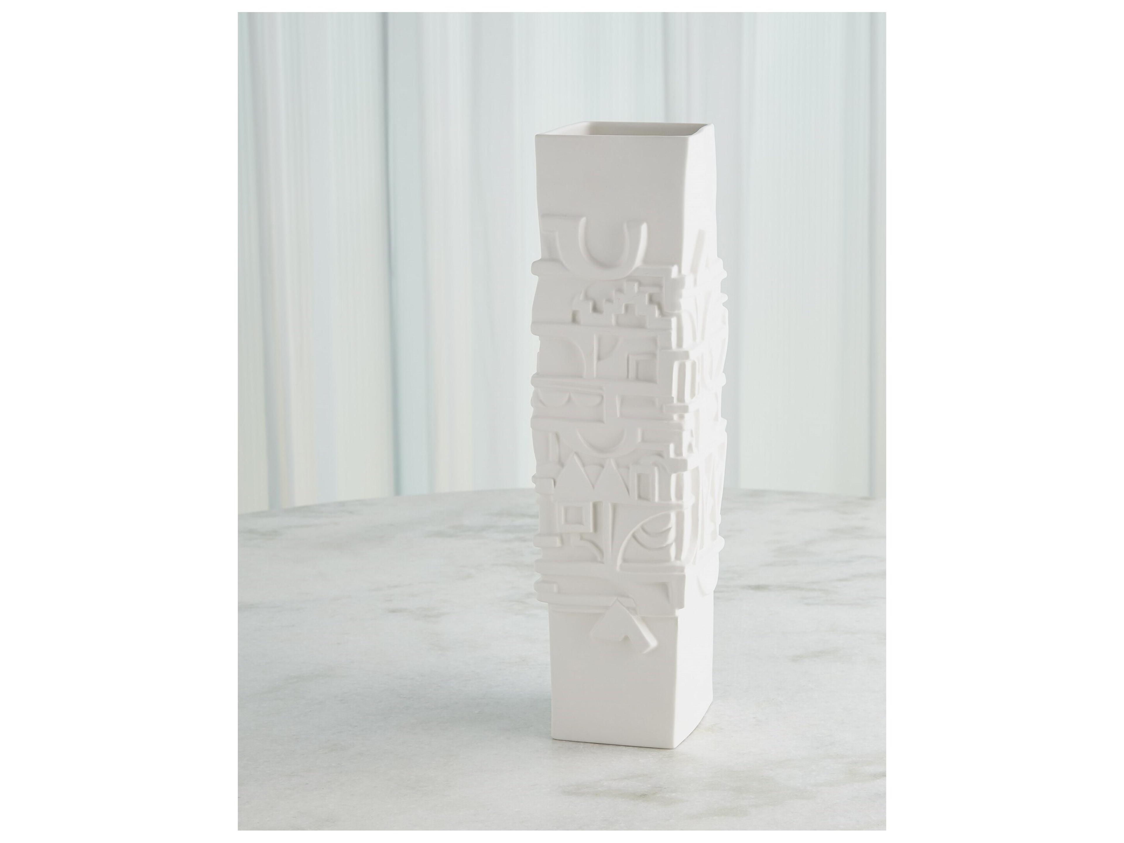 Global Views Vase