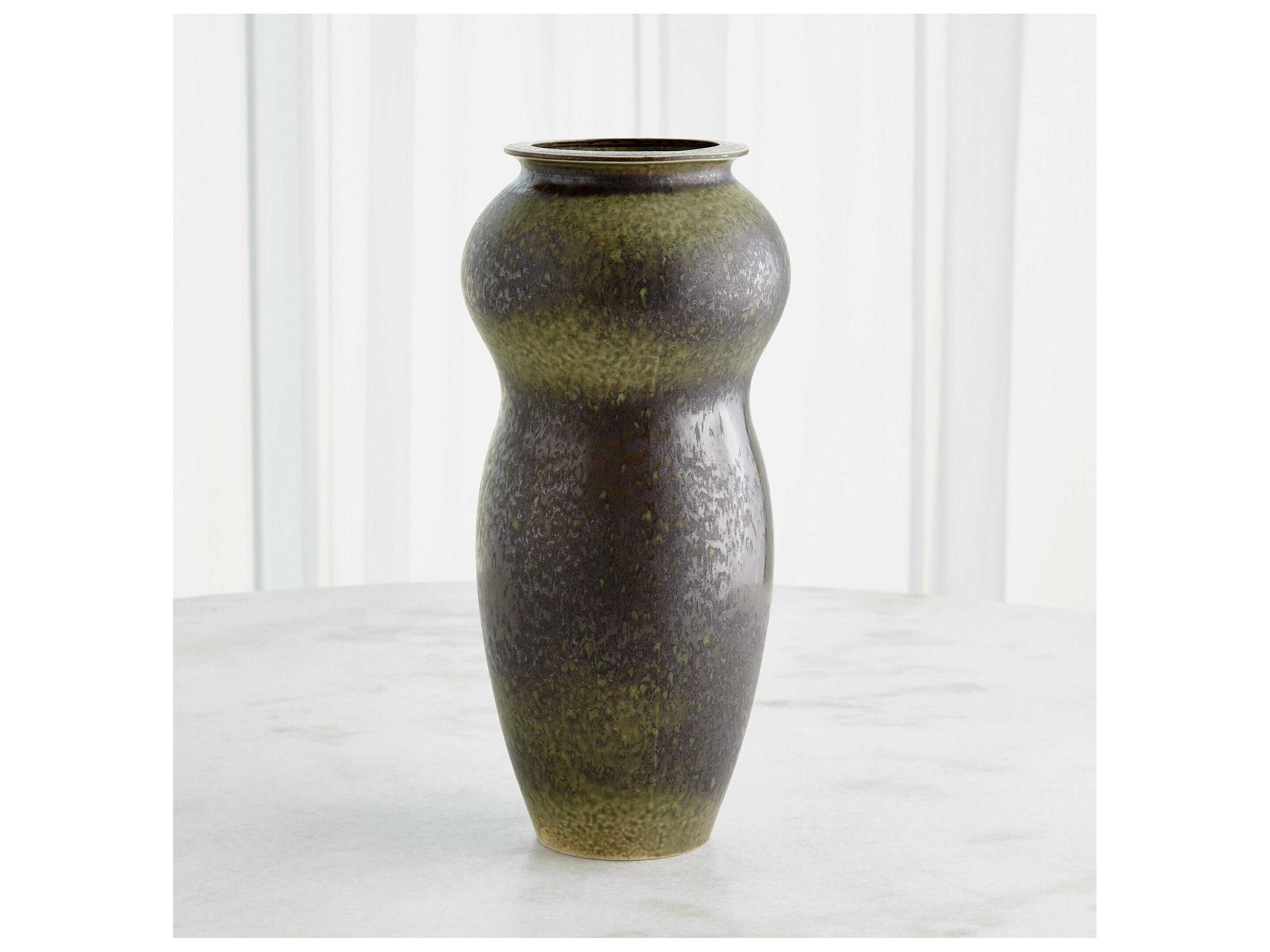 Global Views Vase