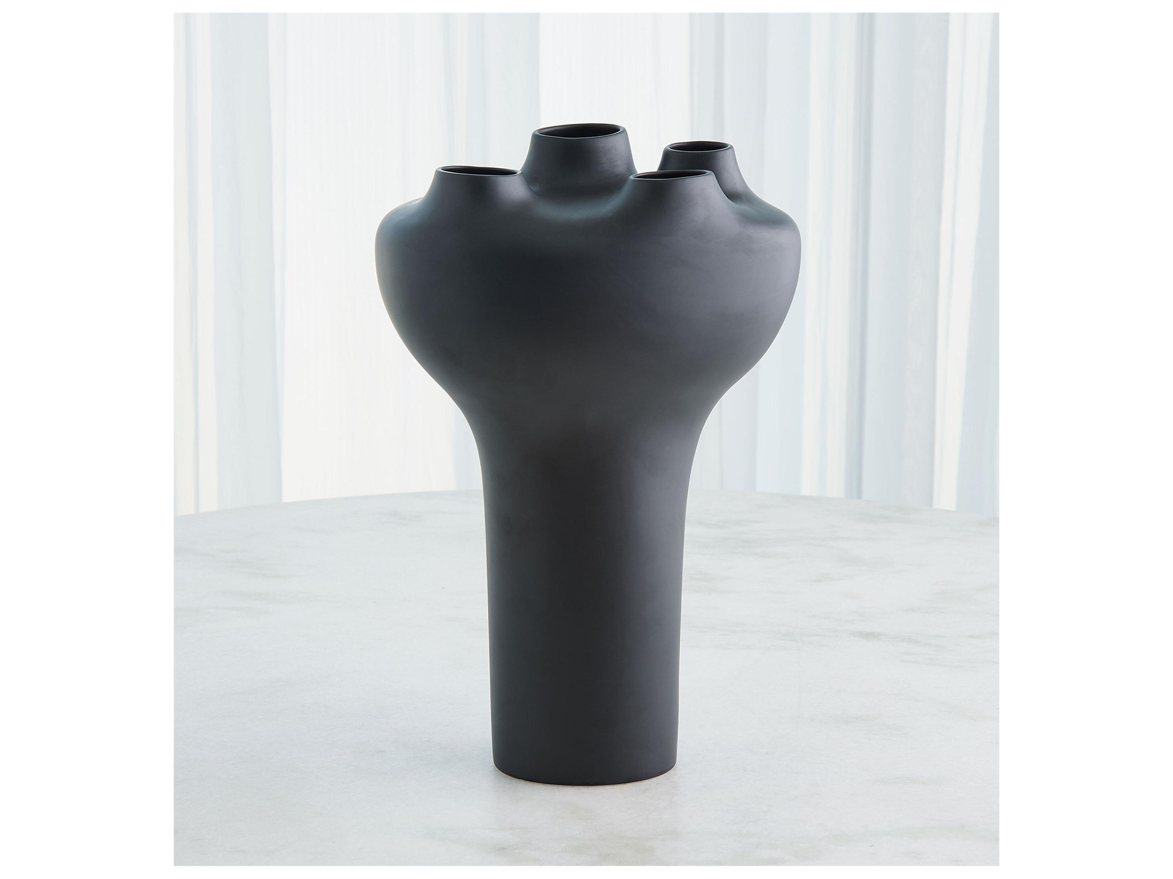 Global Views Vase