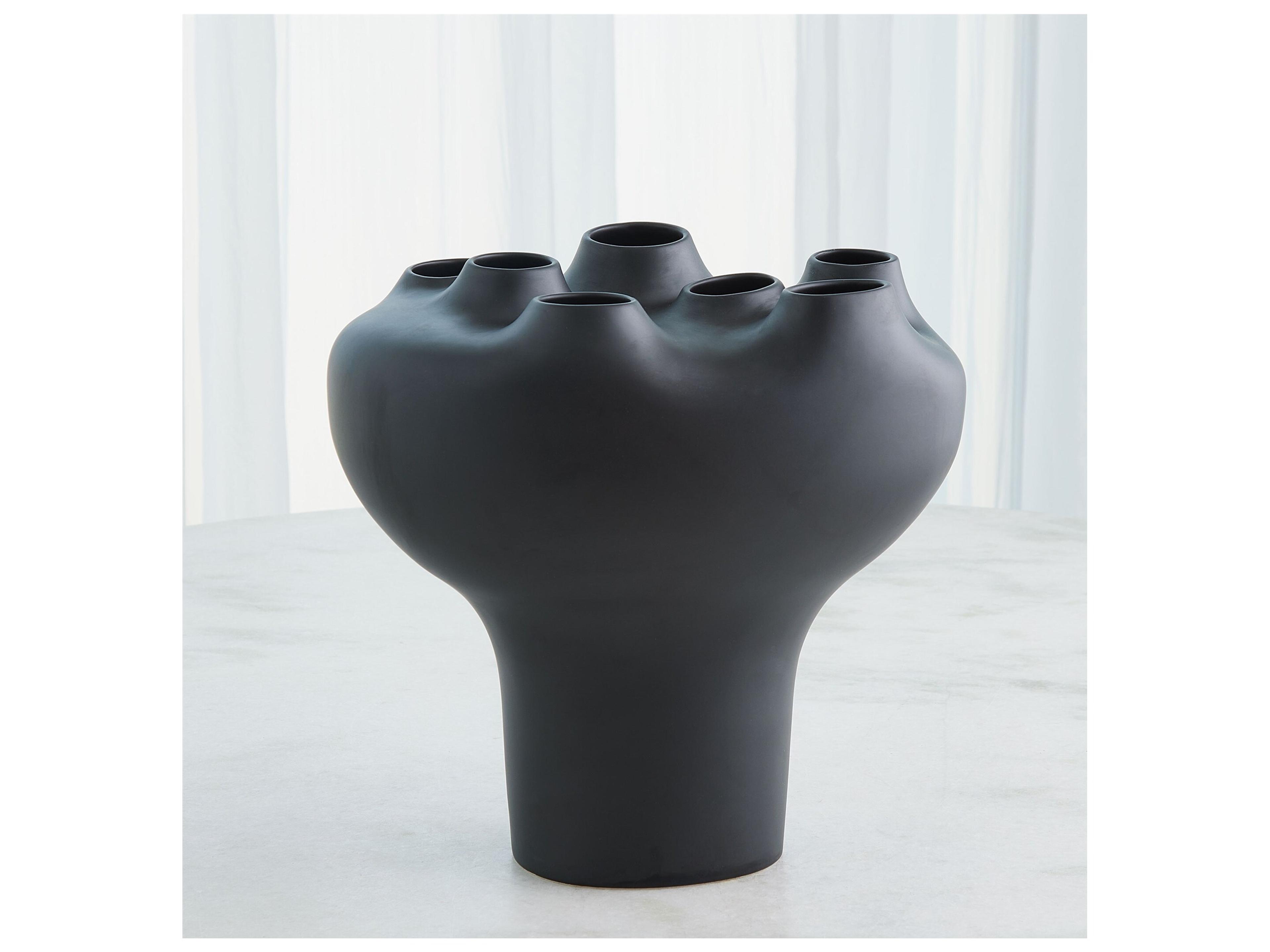 Global Views Vase