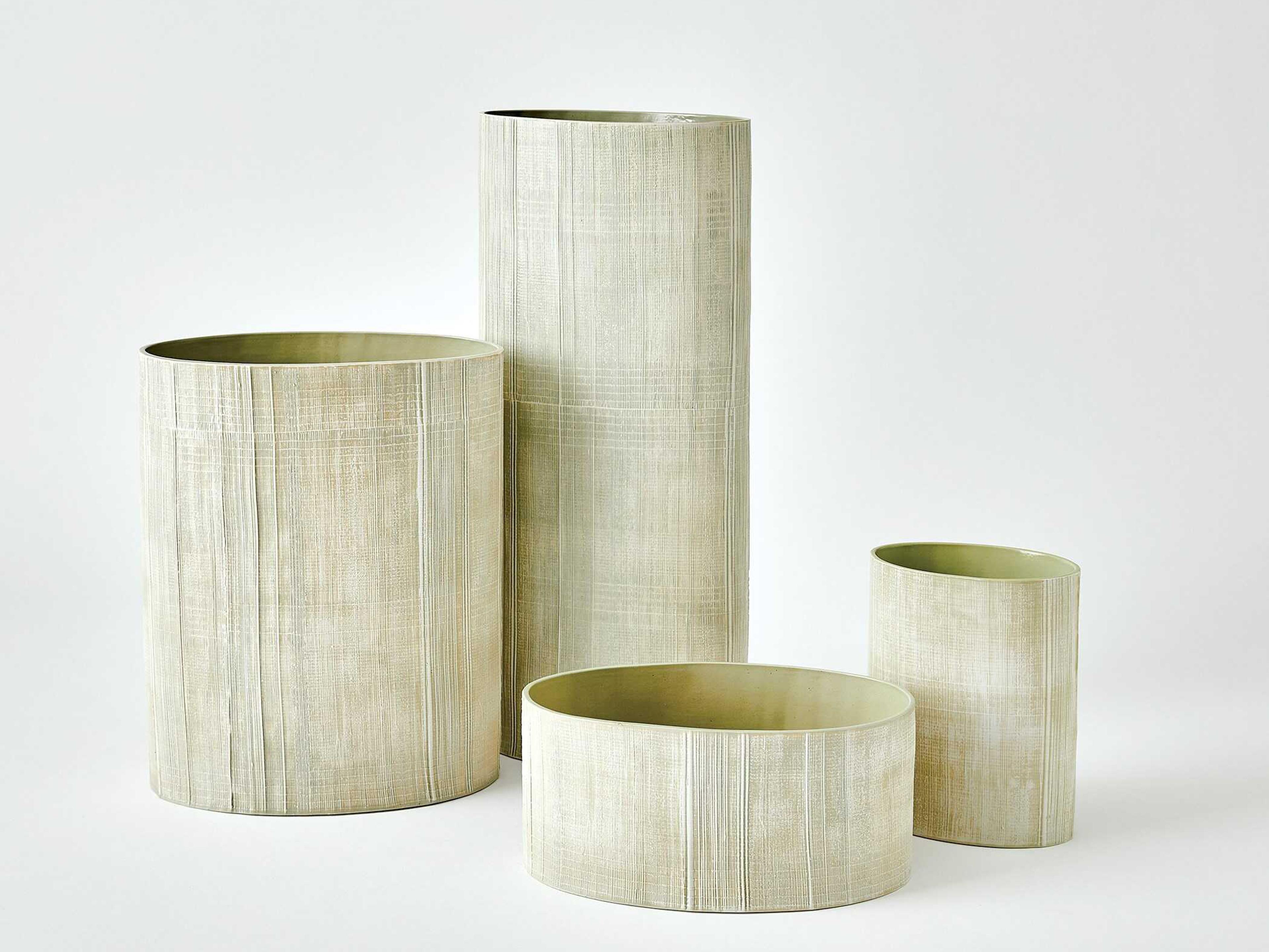 Global Views Cross Hatch Celery Vase