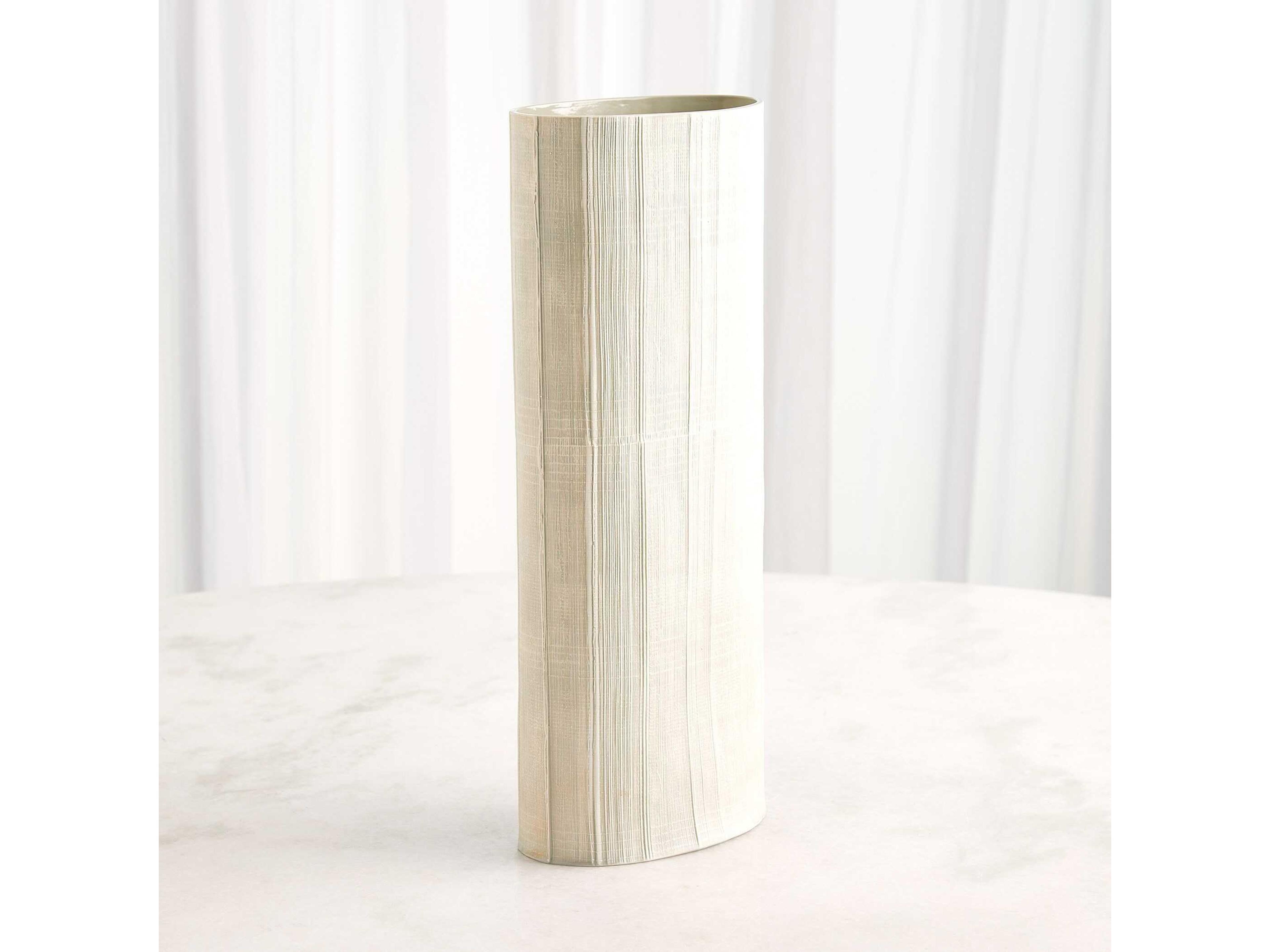 Global Views Cross Hatch Celery Vase