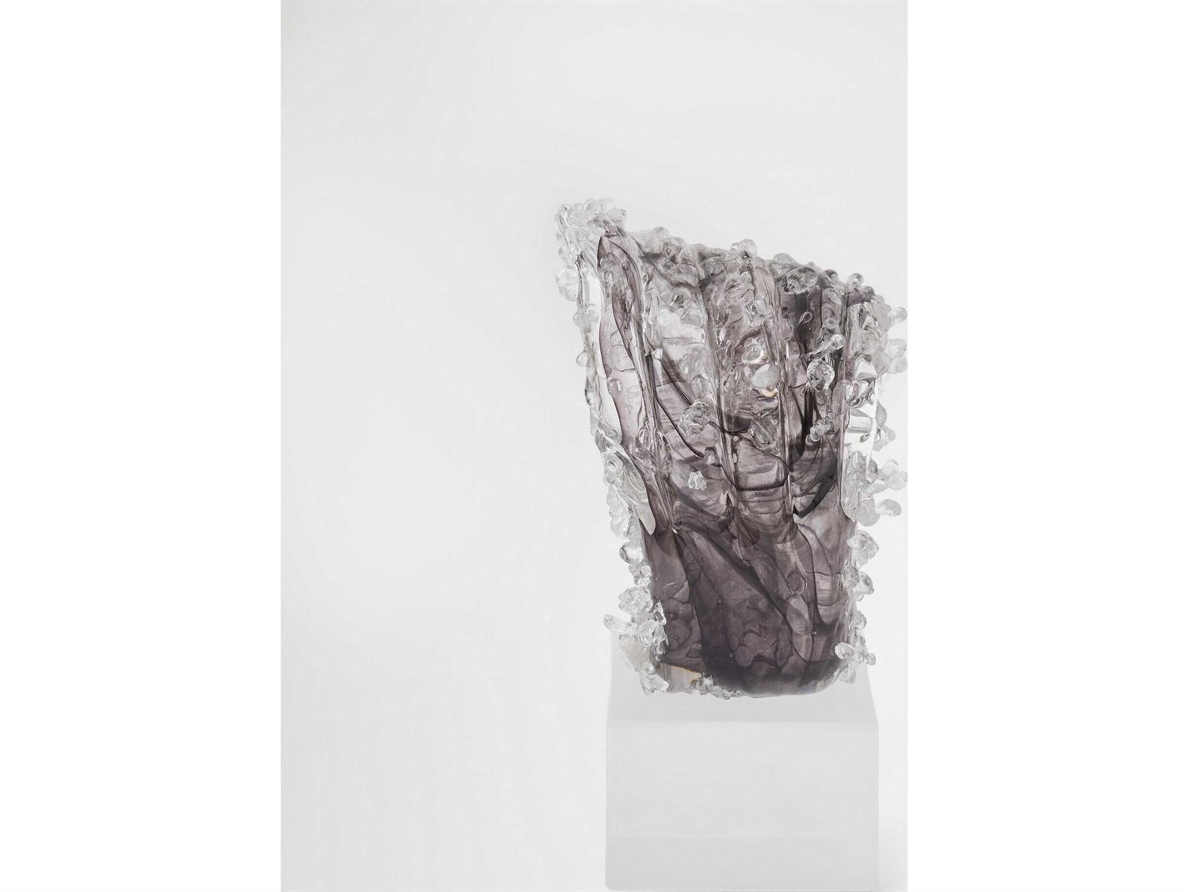 Global Views Tidal Wave Clear Frosted Gray Sculpture Small