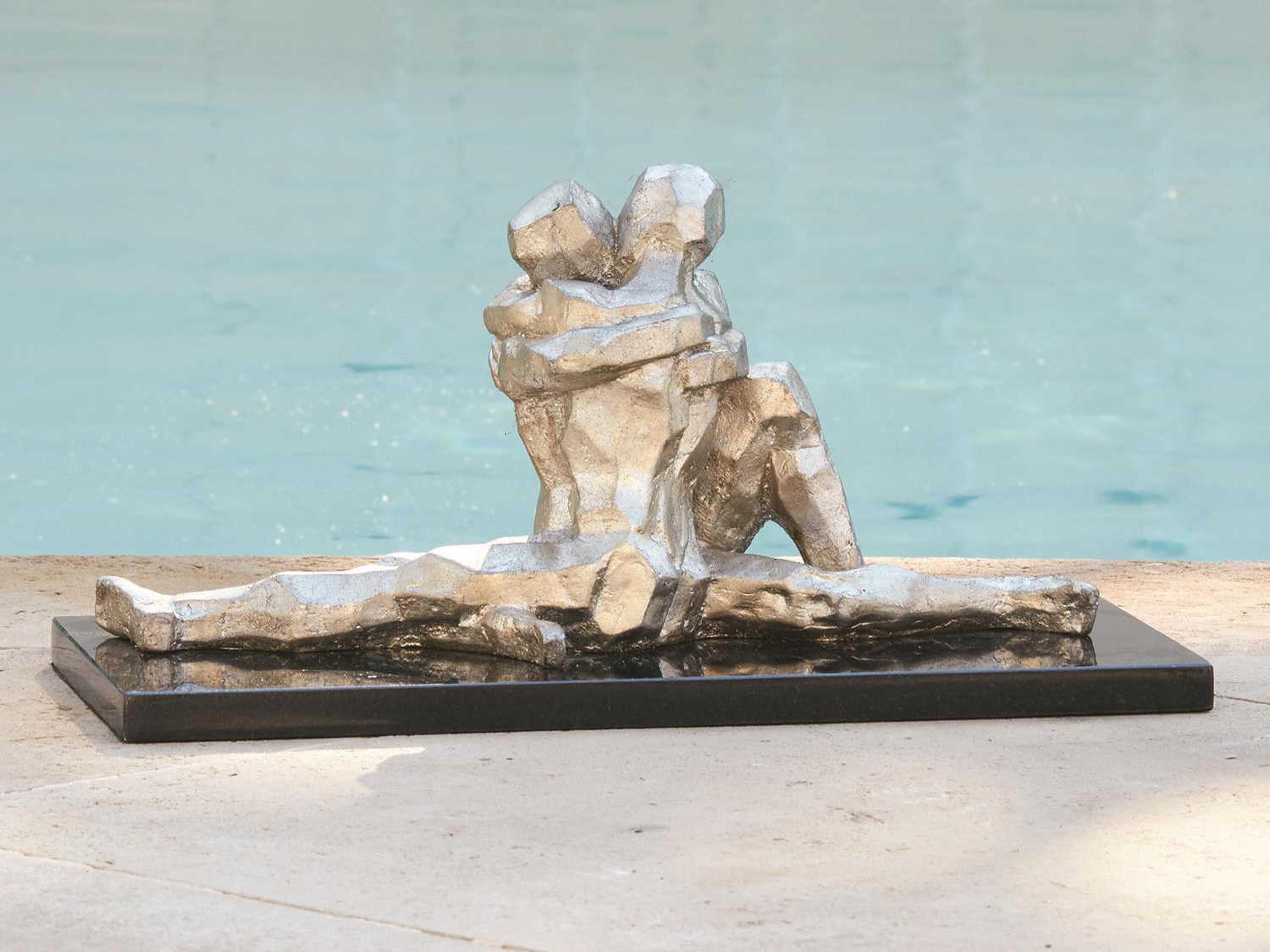 Global Views Gittin It On Sculpture